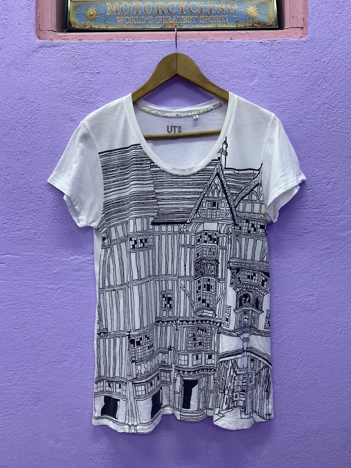 Liberty London Uniqlo Ut X Liberty London The Museum Of Modern Art Tee Hoodie, Sweatshirt | FlexRushtees.com