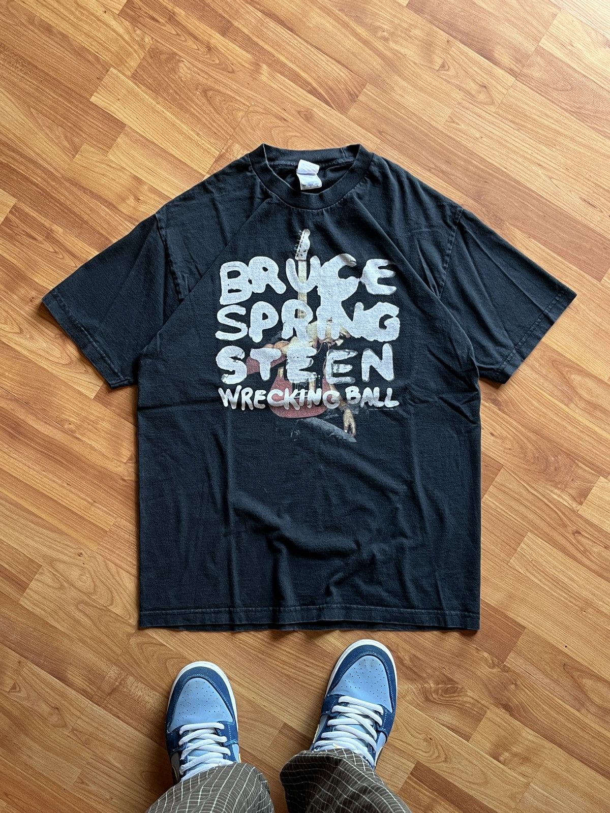 Vintage 2002 Bruce Spring Steen Tour Shirt Hoodie, Sweatshirt | FlexRushtees.com