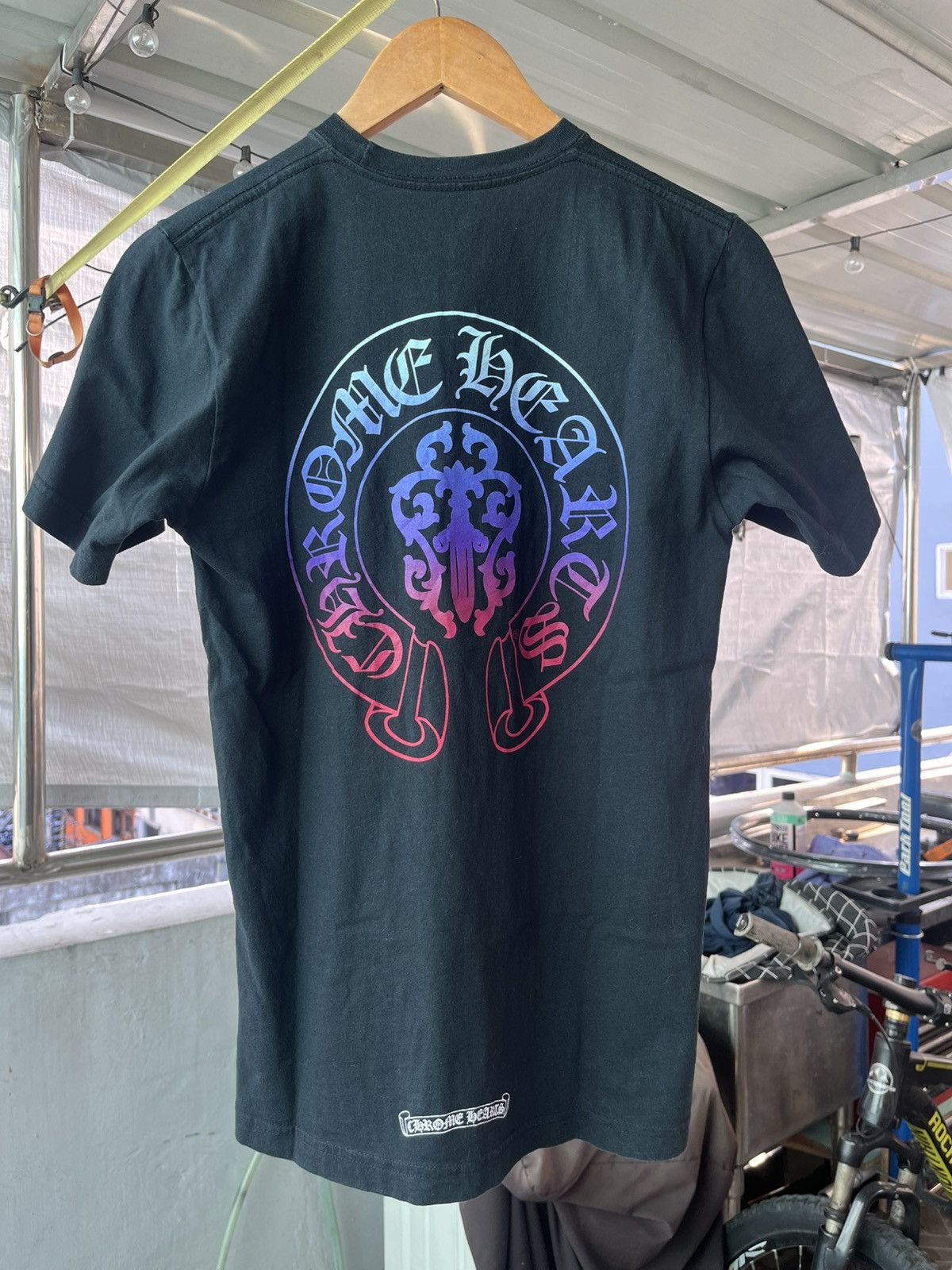 Chrome Hearts Like New Chrome Hearts Horseshoe Dagger Ombre T-Shirts, Hoodie, Sweatshirt | FlexRushtees.com