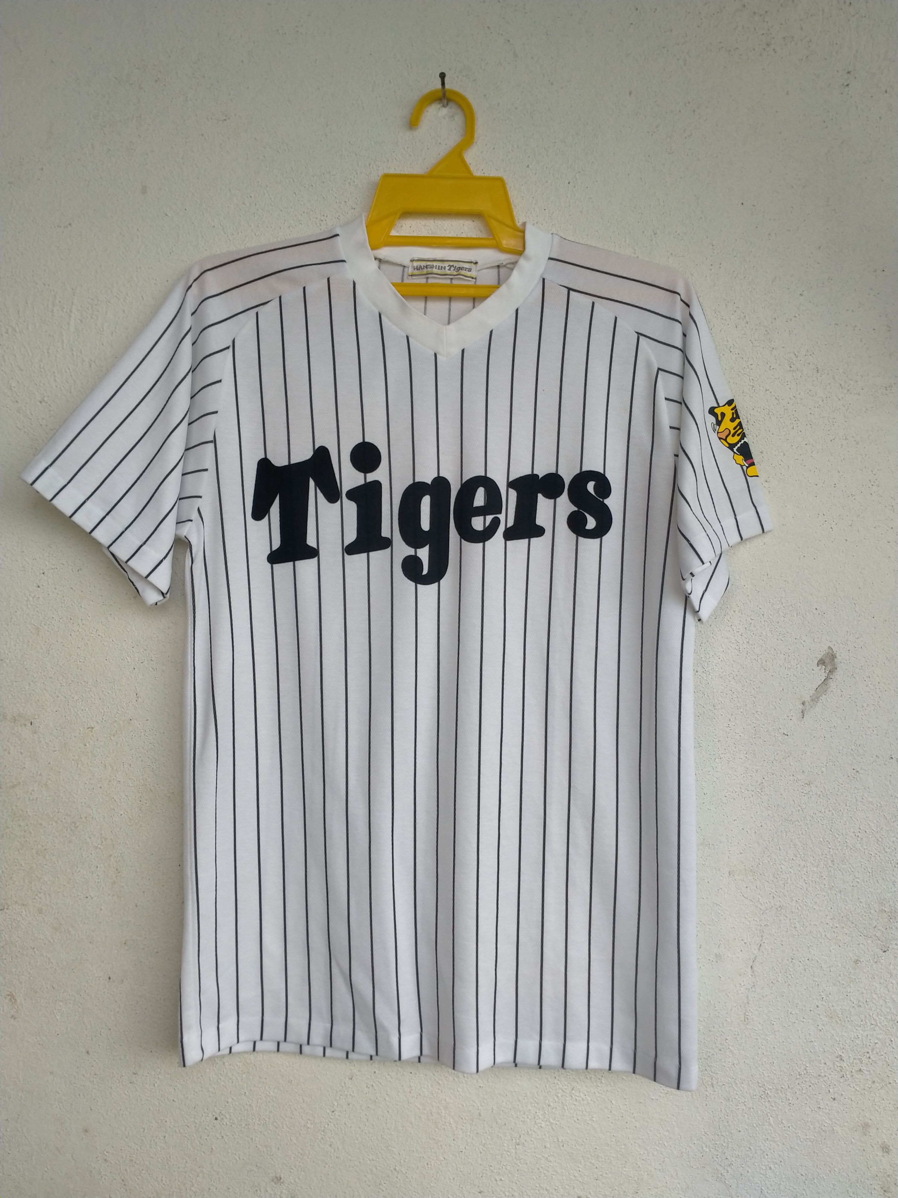 Sports Specialties Vintage Tigers Japanese Baseball Tee Hoodie, Sweatshirt | FlexRushtees.com