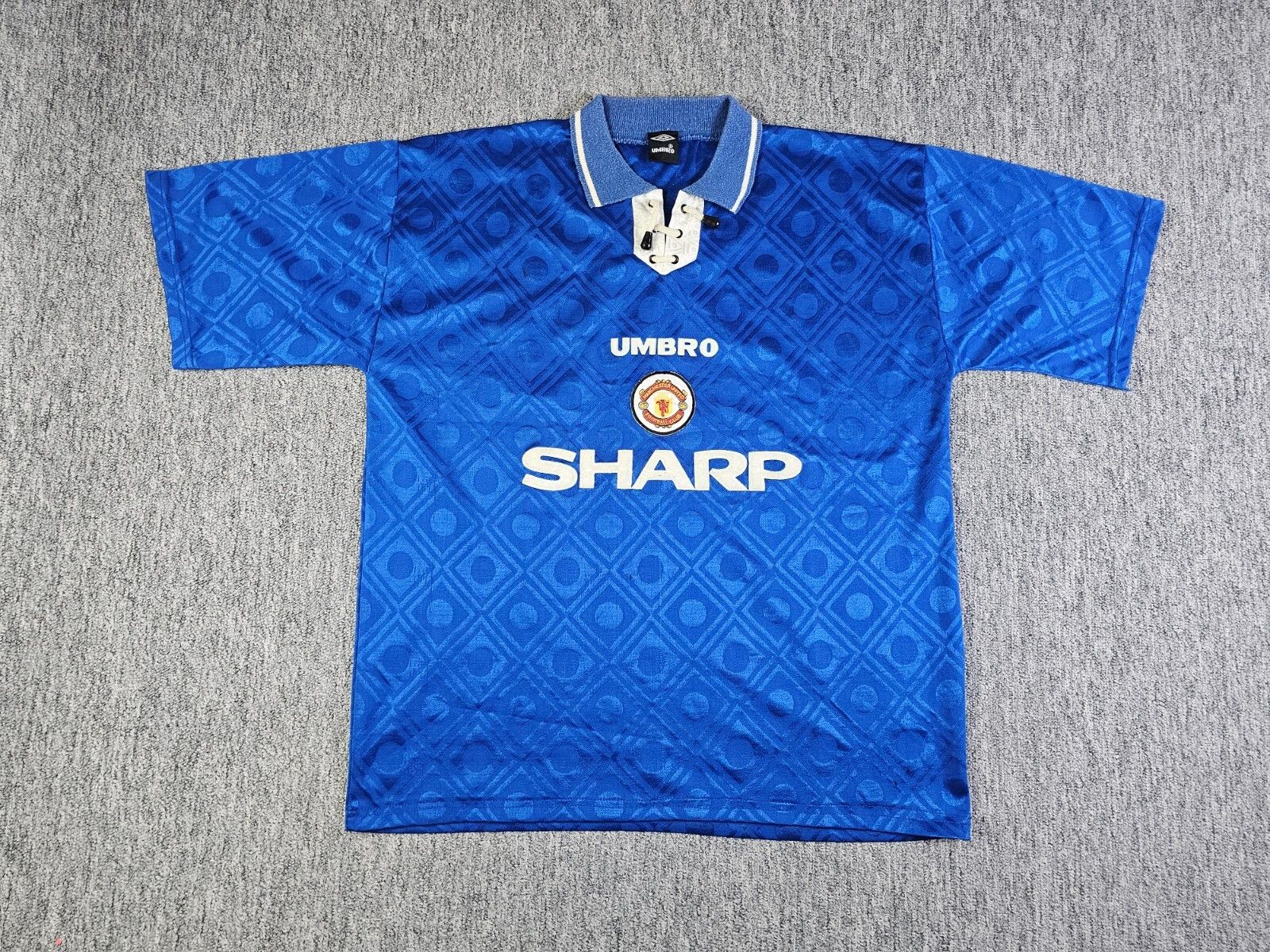 Umbro Manchester United 92 94 Third Kit Lace Up Jersey L T-Shirts, Hoodie, Sweatshirt | FlexRushtees.com