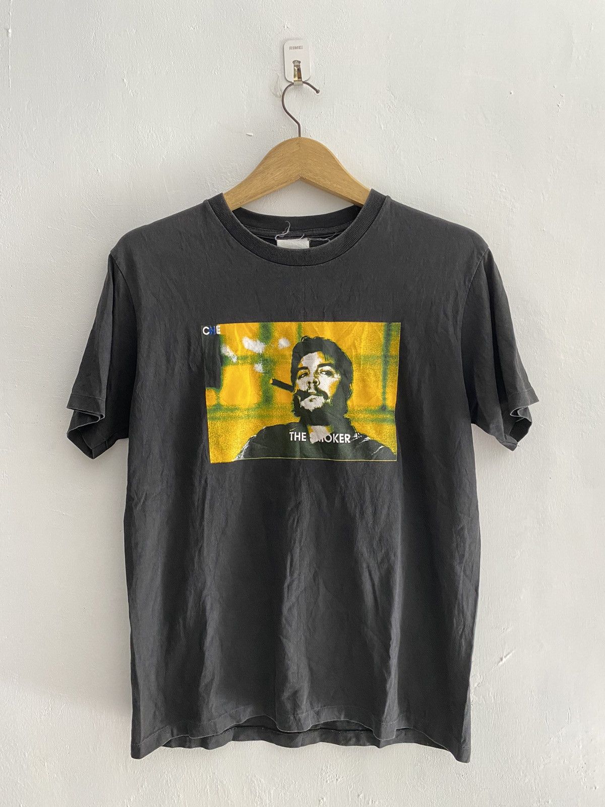 Rage Against The Machine Vintage Che Guevara The Smoker Tee 90s Hoodie, Sweatshirt | FlexRushtees.com