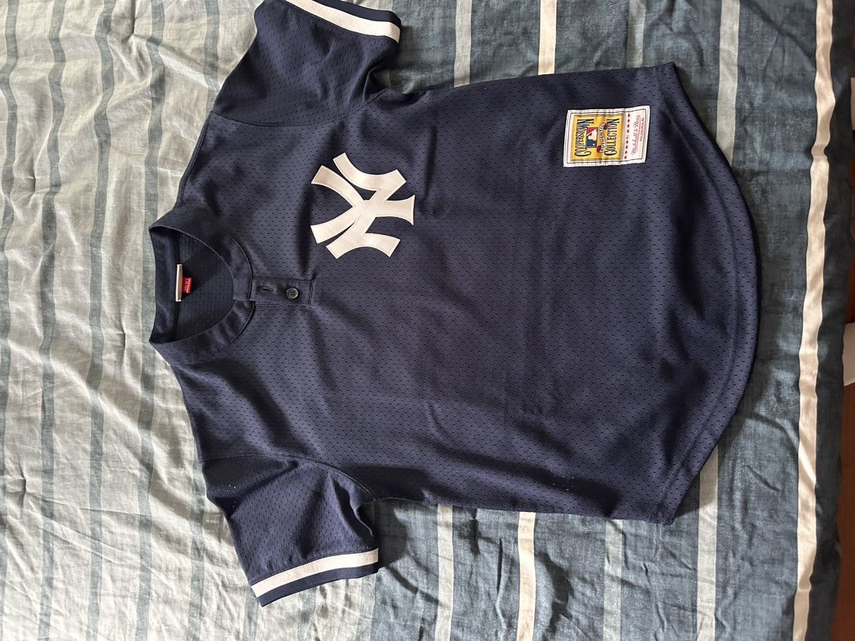 Ness Mitchell And Ness Retro Yankees Jersey