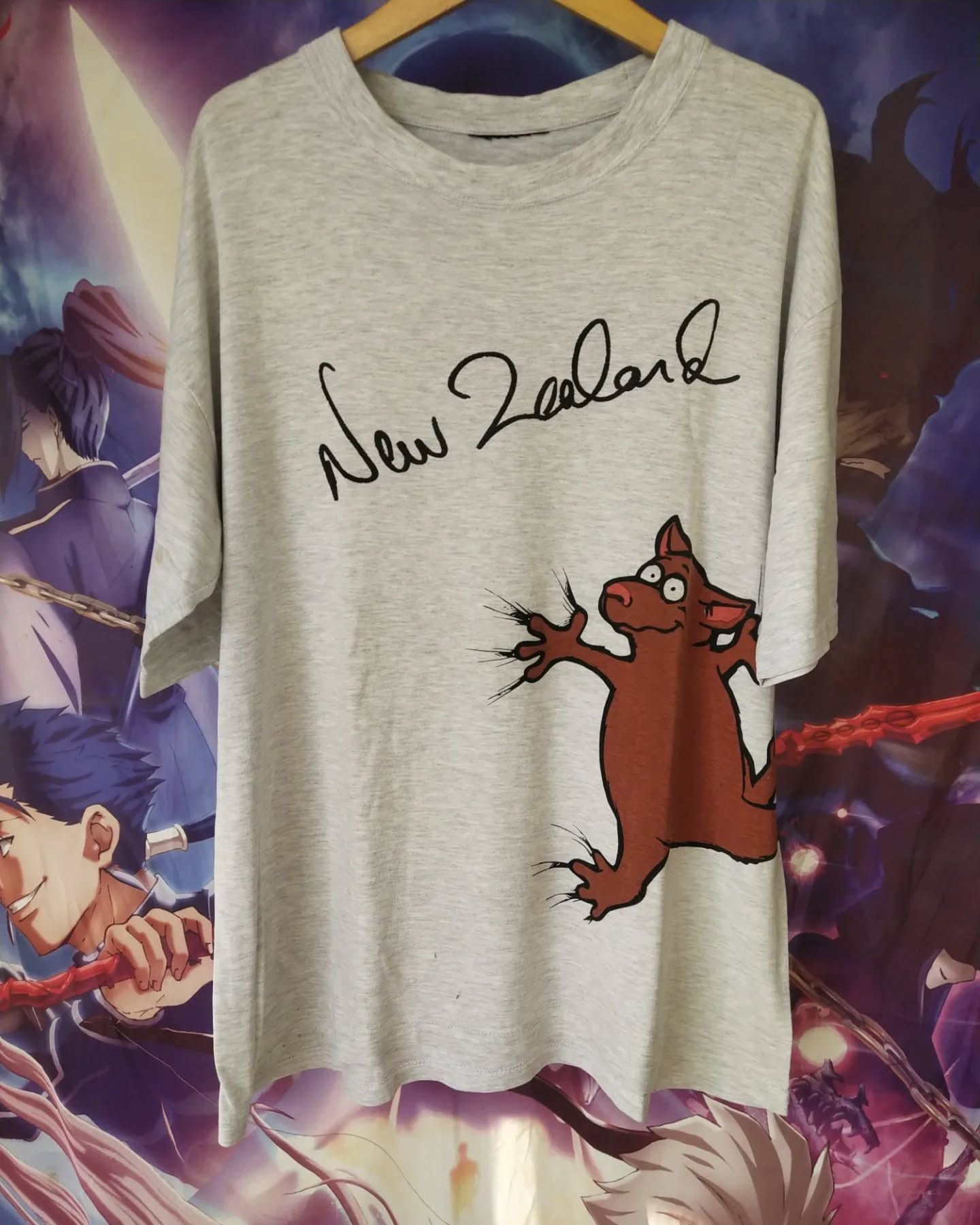Vintage New Zealand Animal Graphic Tees Hoodie, Sweatshirt | FlexRushtees.com