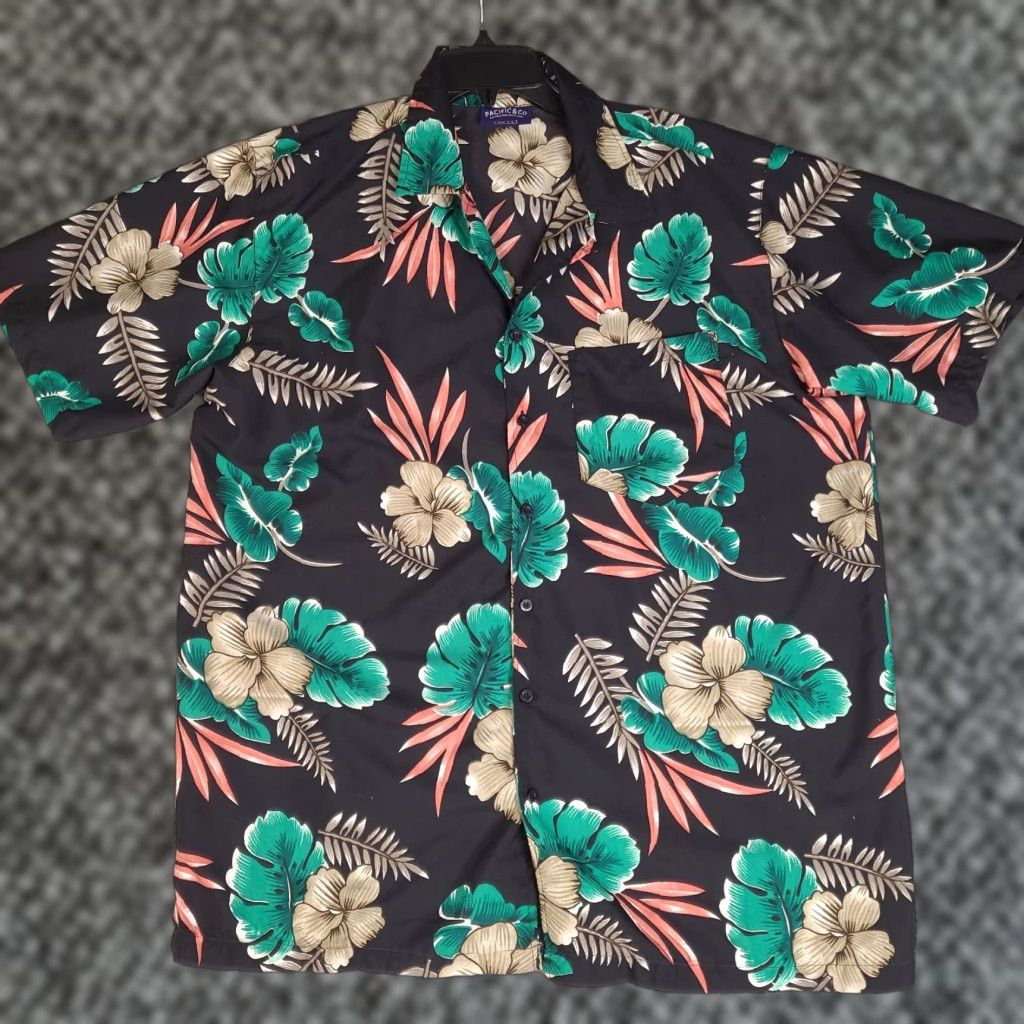 Pacific Co Hawaiian Shirt Mens L Black Floral Short Sleeve Travel Tropical