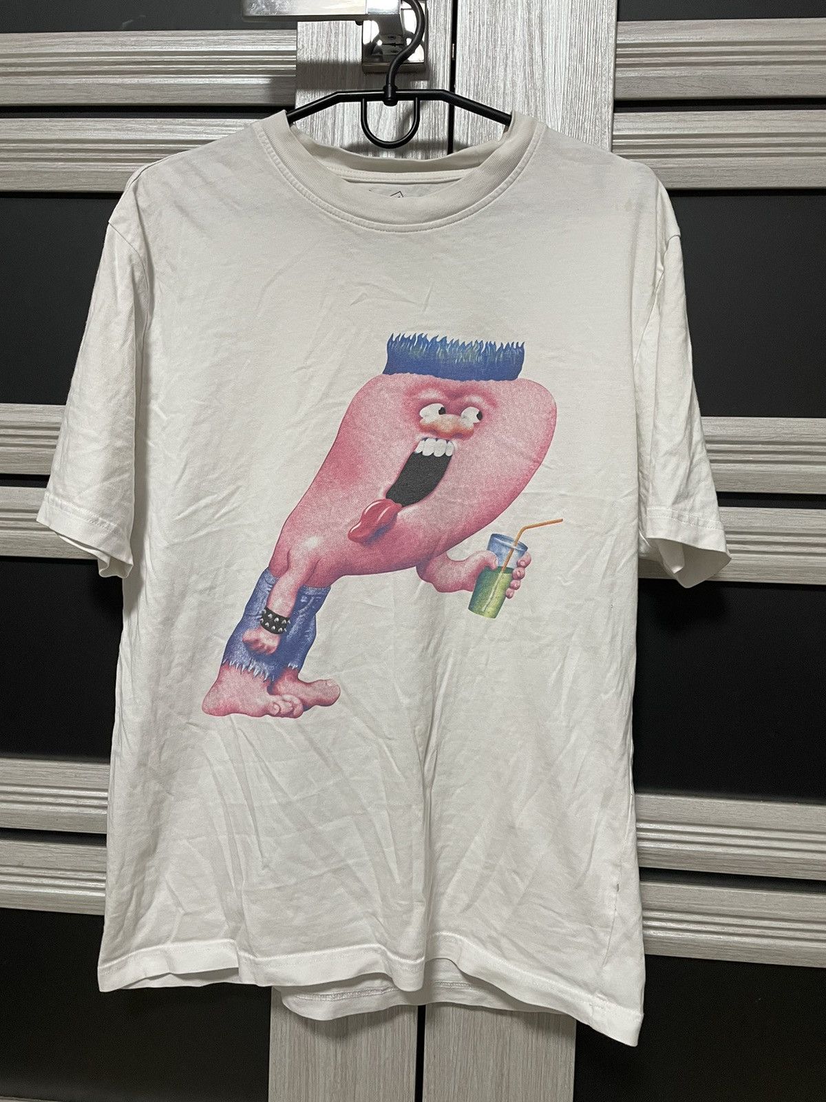 Palace Burb T Shirt P Logo Tee Hoodie, Sweatshirt | FlexRushtees.com