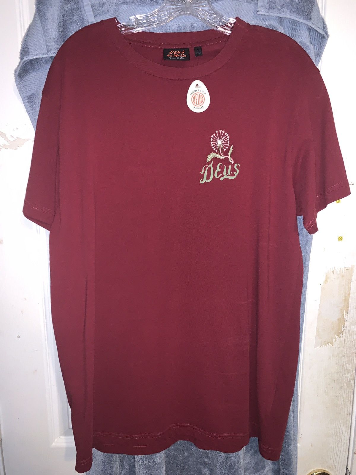 Ex Machina Deus Ex Machina Custom Botanical Tee T Shirt Hoodie, Sweatshirt | FlexRushtees.com