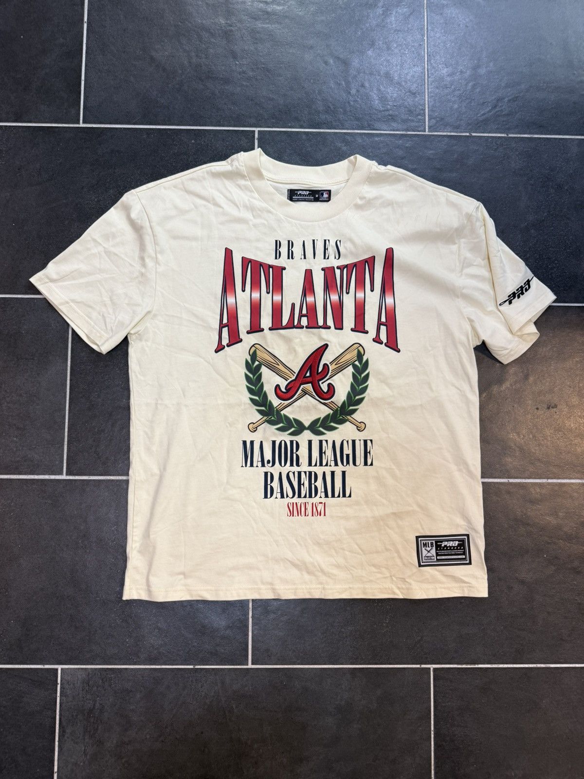 Standard Pro Standard Atlanta Braves Baseball T Shirt Hoodie, Sweatshirt | FlexRushtees.com