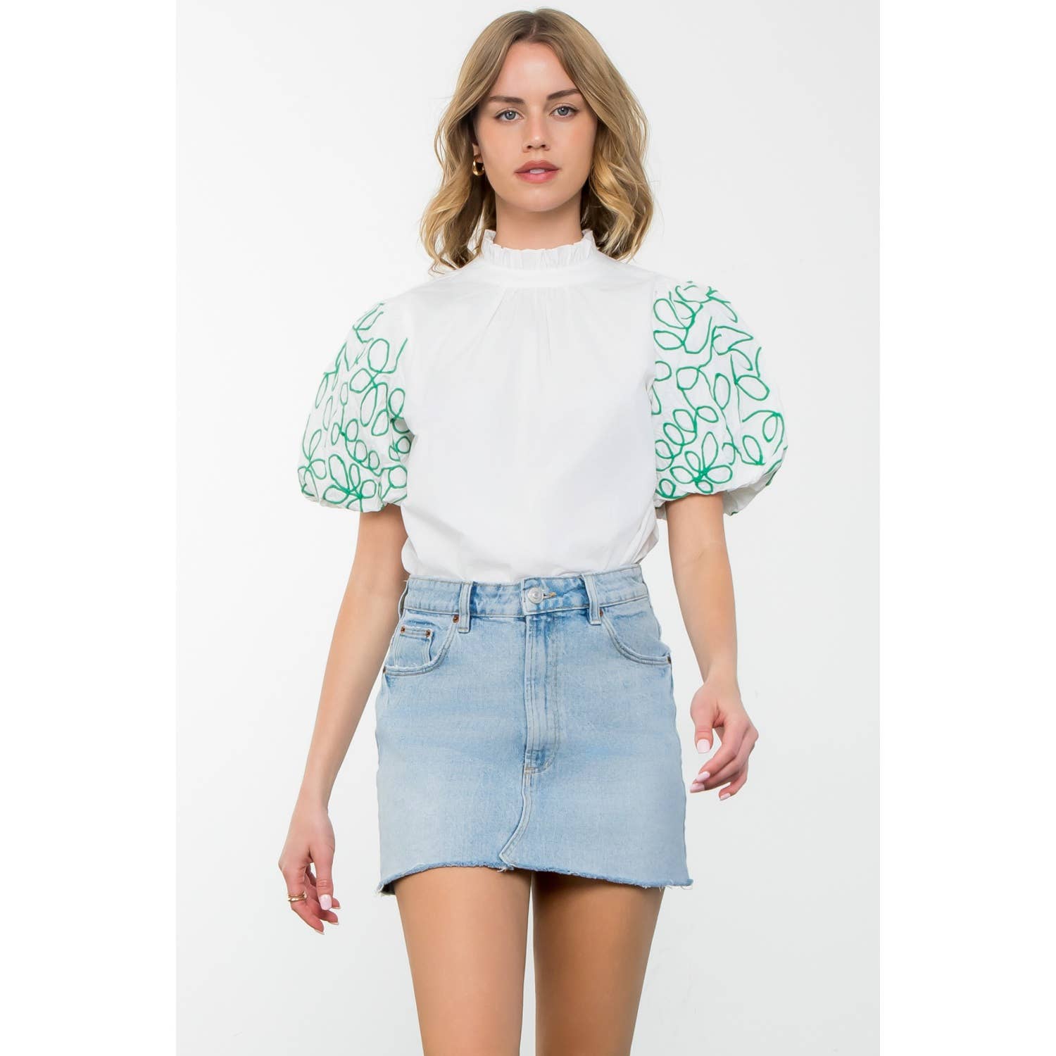 Embroidered Puff Sleeve Top