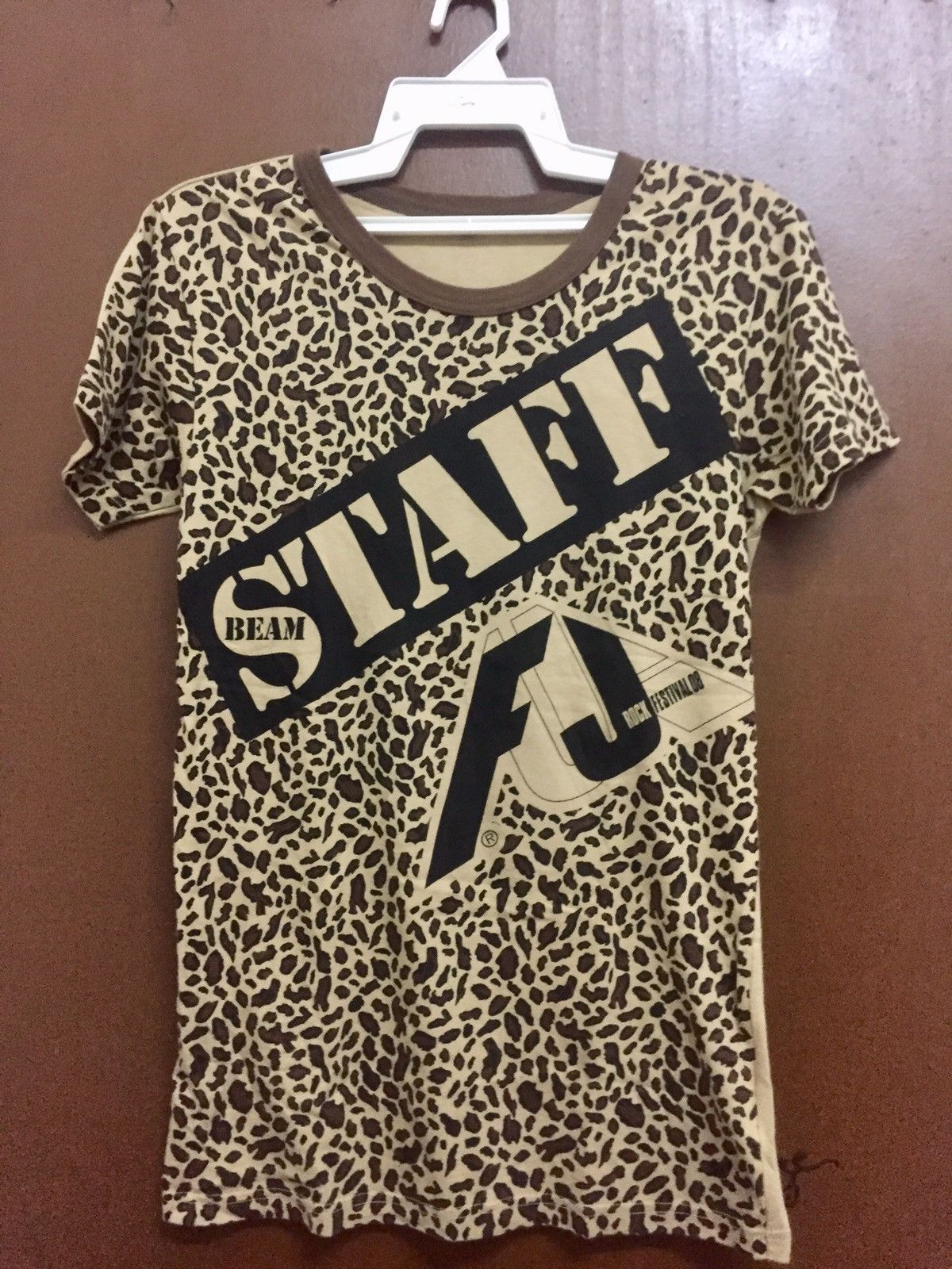 Beams Plus X Vintage Beams Japanase Leopard Fuji Concert Staff Slim Fit T Shirt Hoodie, Sweatshirt | FlexRushtees.com
