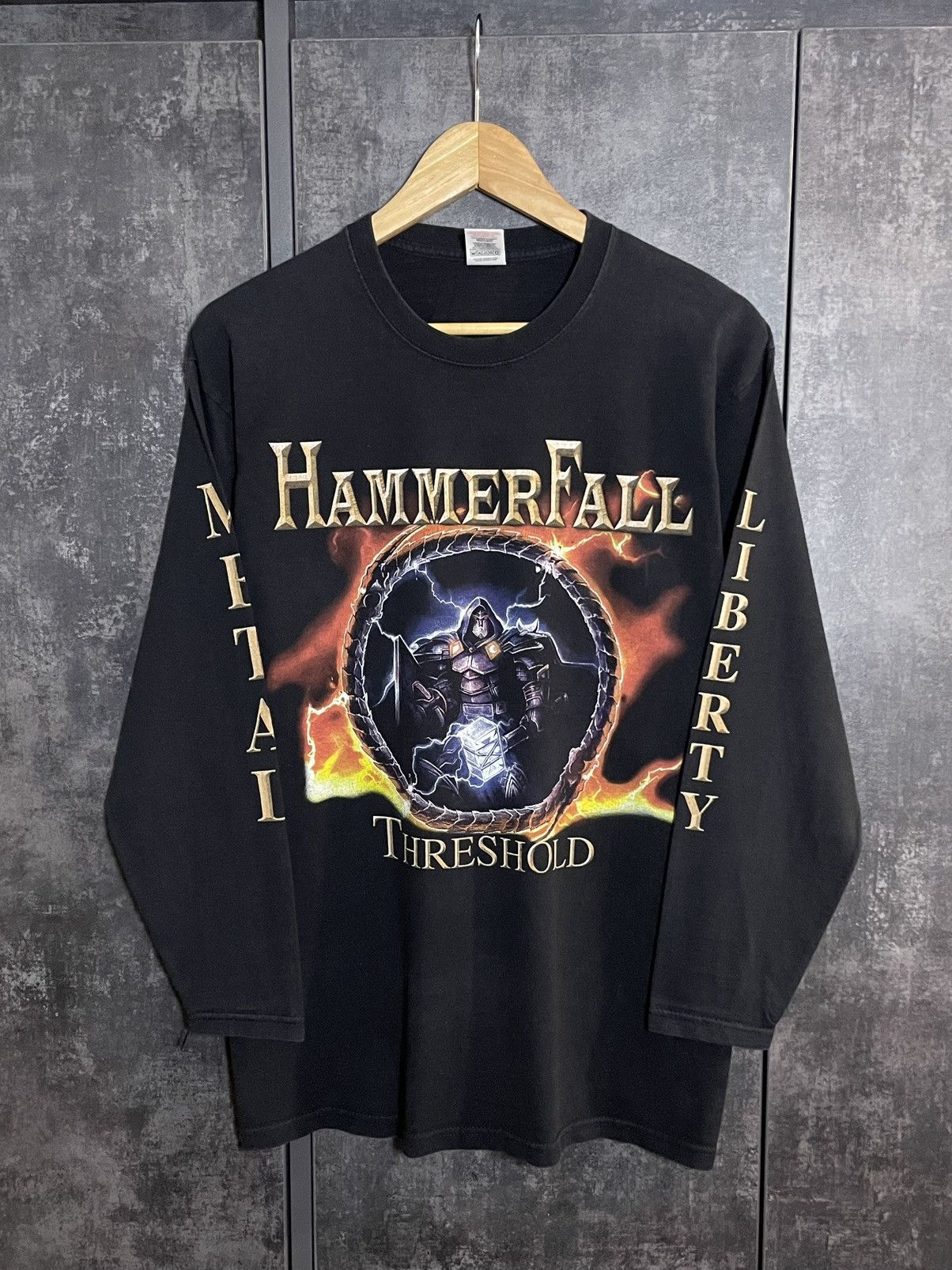 Band Tees Vintage Hammerfall Treshold Metal Long Sleeve Nin Oasis Hoodie, Sweatshirt | AU16VibeMintTees.com