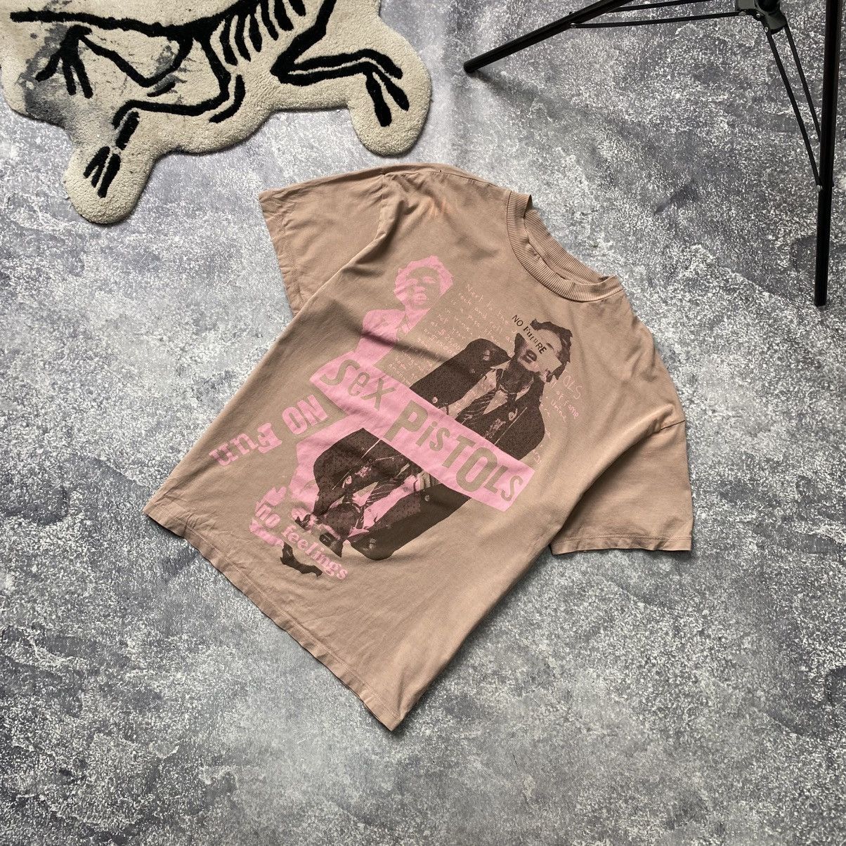 Vintage Sex Pistols No Future Big Logo Rock Band Tee Hoodie, Sweatshirt | FlexRushtees.com