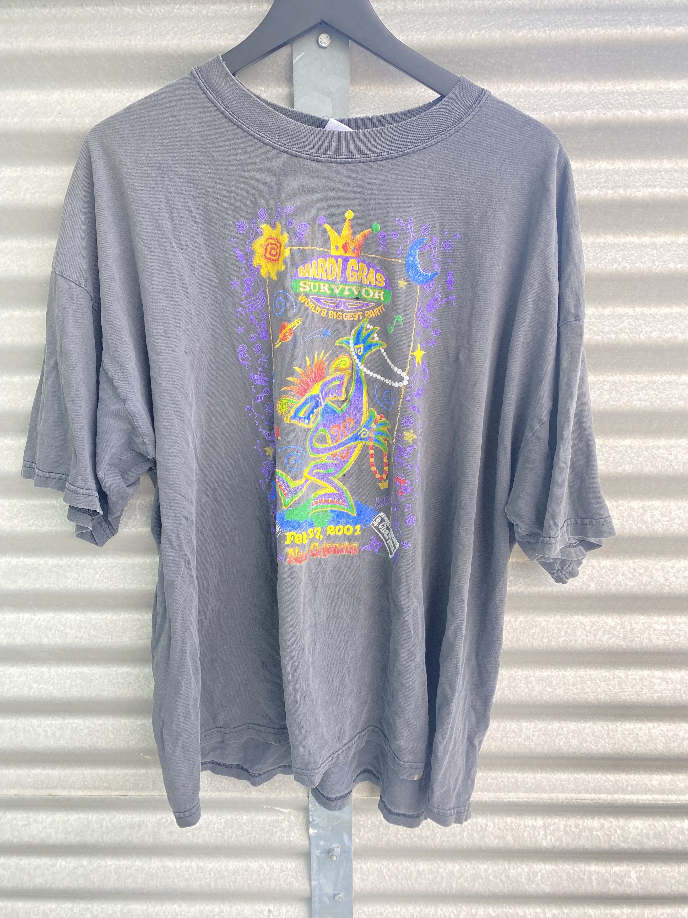 Vintage Sun Faded 2000s Vintage Mardi Gras Tee Hoodie, Sweatshirt | FlexRushtees.com