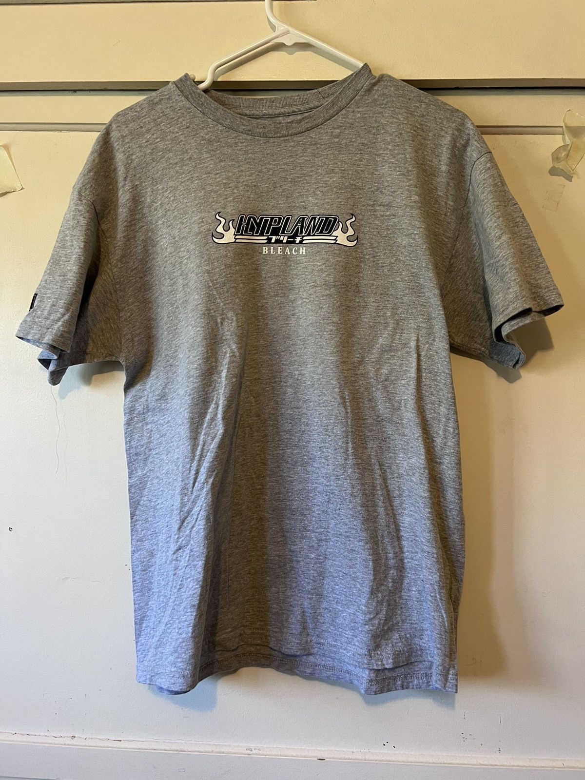Hypland X Bleach Squad Tee Grey Men S Medium Hoodie, Sweatshirt | FlexRushtees.com