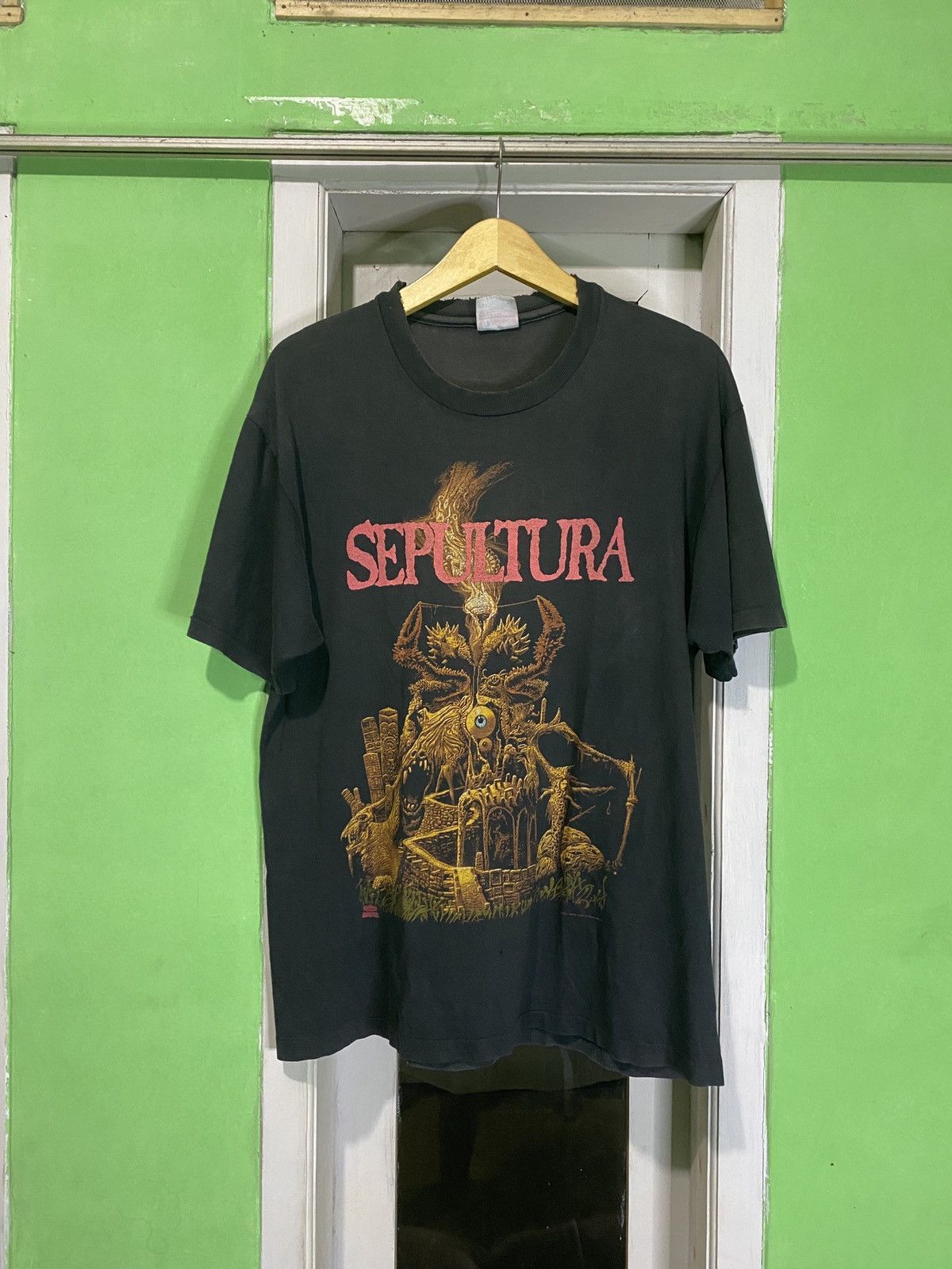 Vintage 90s Sepultura Arise Album Tee Hoodie, Sweatshirt | FlexRushtees.com