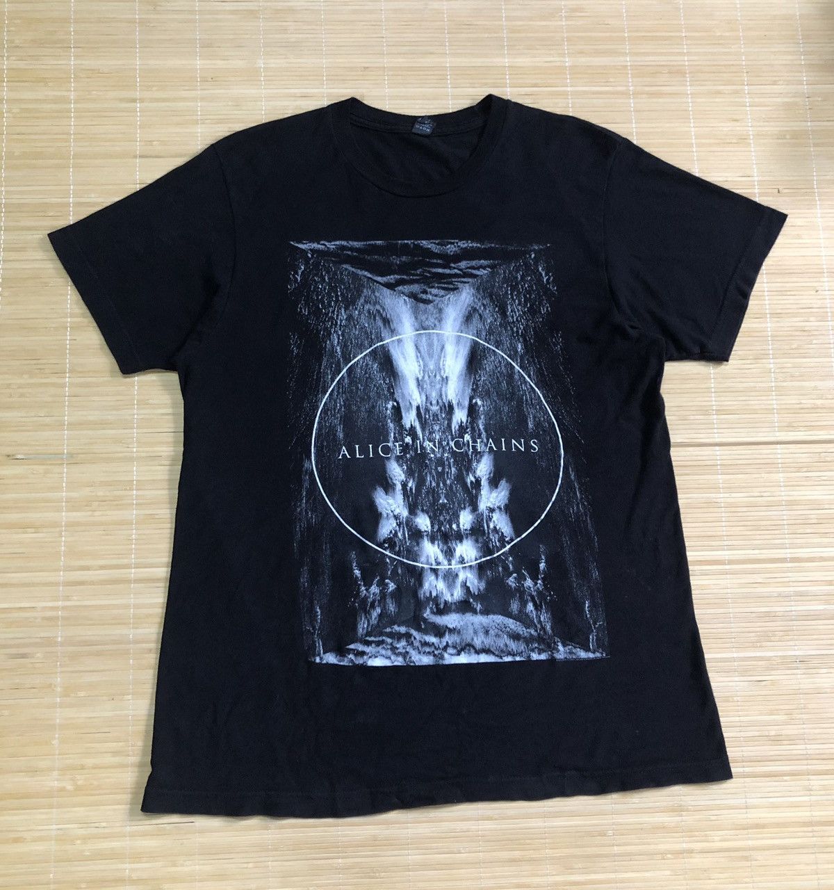 Band Tees Alice In Chains Official Merchandise Hoodie, Sweatshirt | FlexRushtees.com