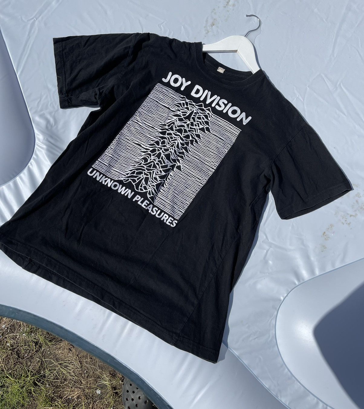 Vintage Y2k Joy Division Unknown Pleasures Black Tee Logo Vintage Hoodie, Sweatshirt | FlexRushtees.com