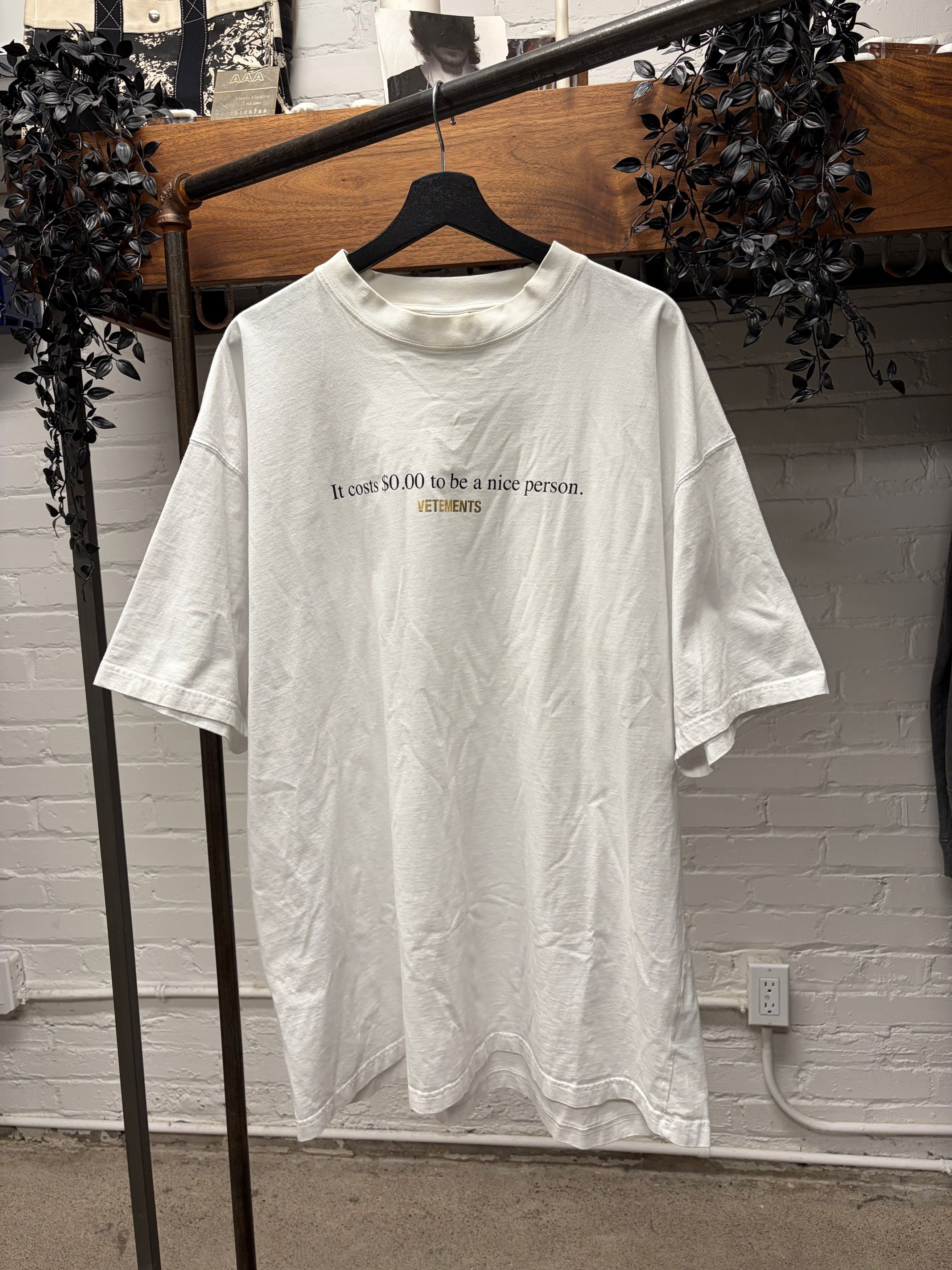 Vetements It S Free To Be Nice Oversized White Slogan T Shirt Hoodie, Sweatshirt | FlexRushtees.com