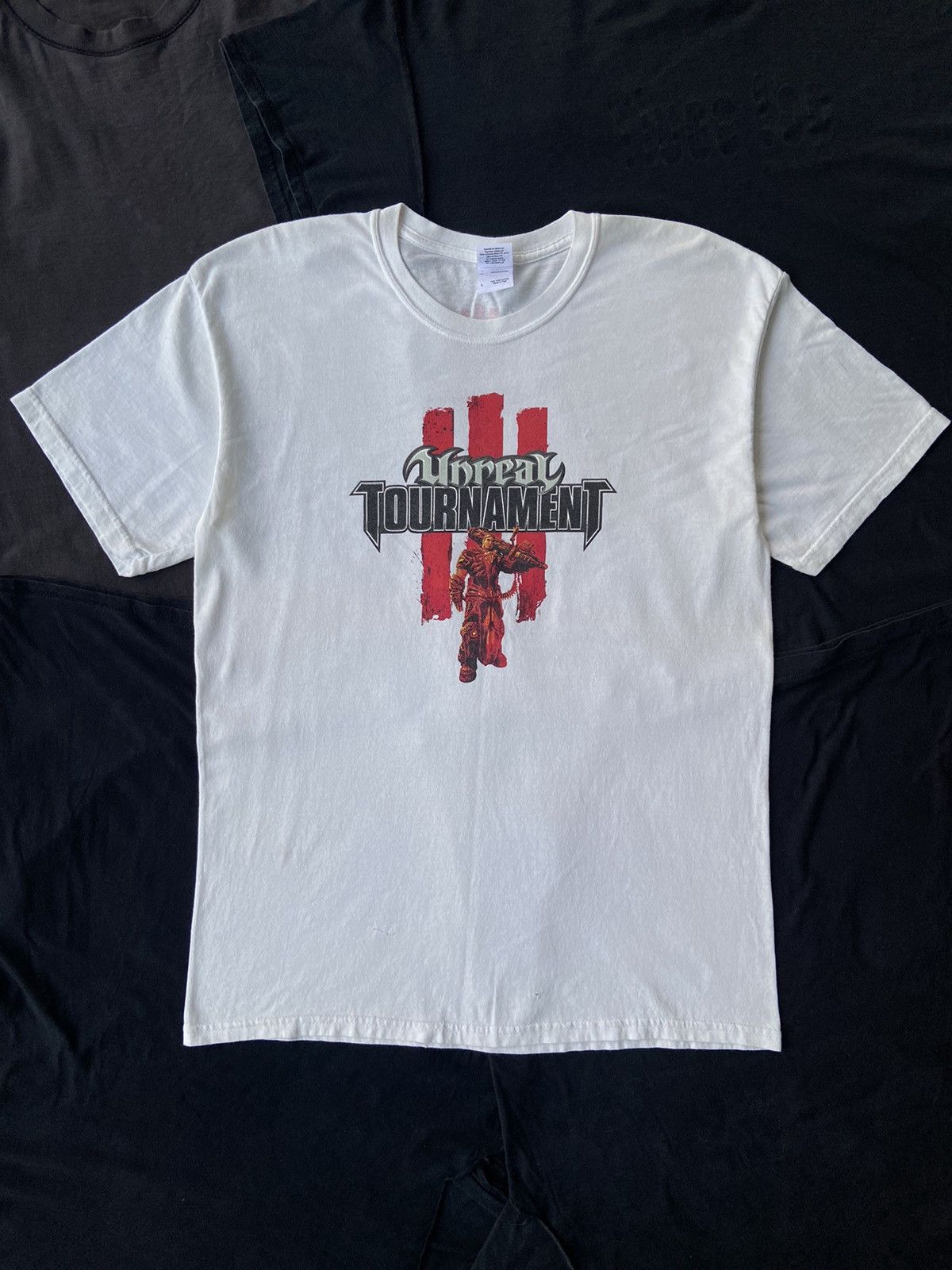 Vintage Unreal Tournament Iii Promo Tee 2007s Hoodie, Sweatshirt | FlexRushtees.com