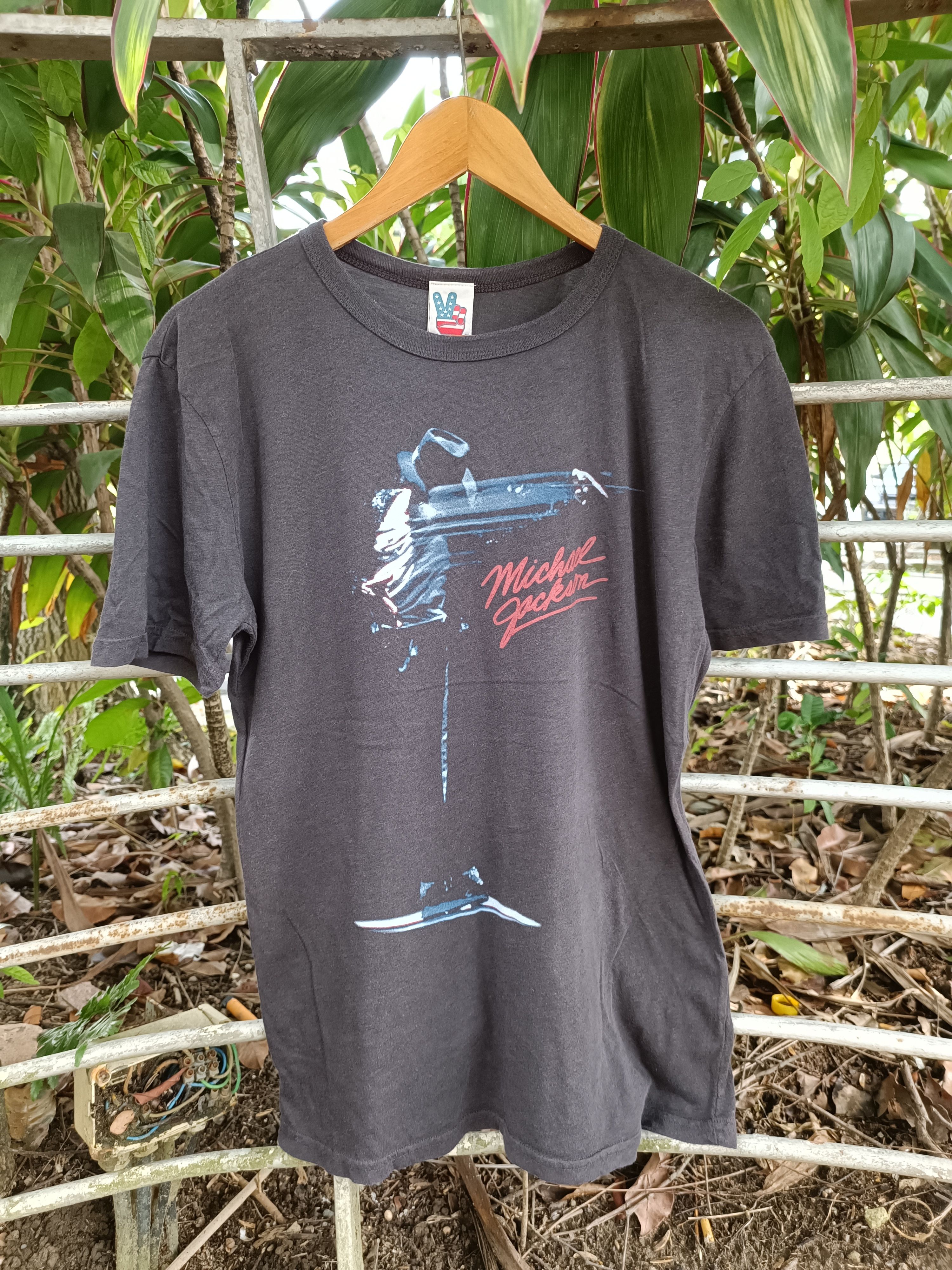 Junk Food Michael Jackson T-Shirts, Hoodie, Sweatshirt | FlexRushtees.com