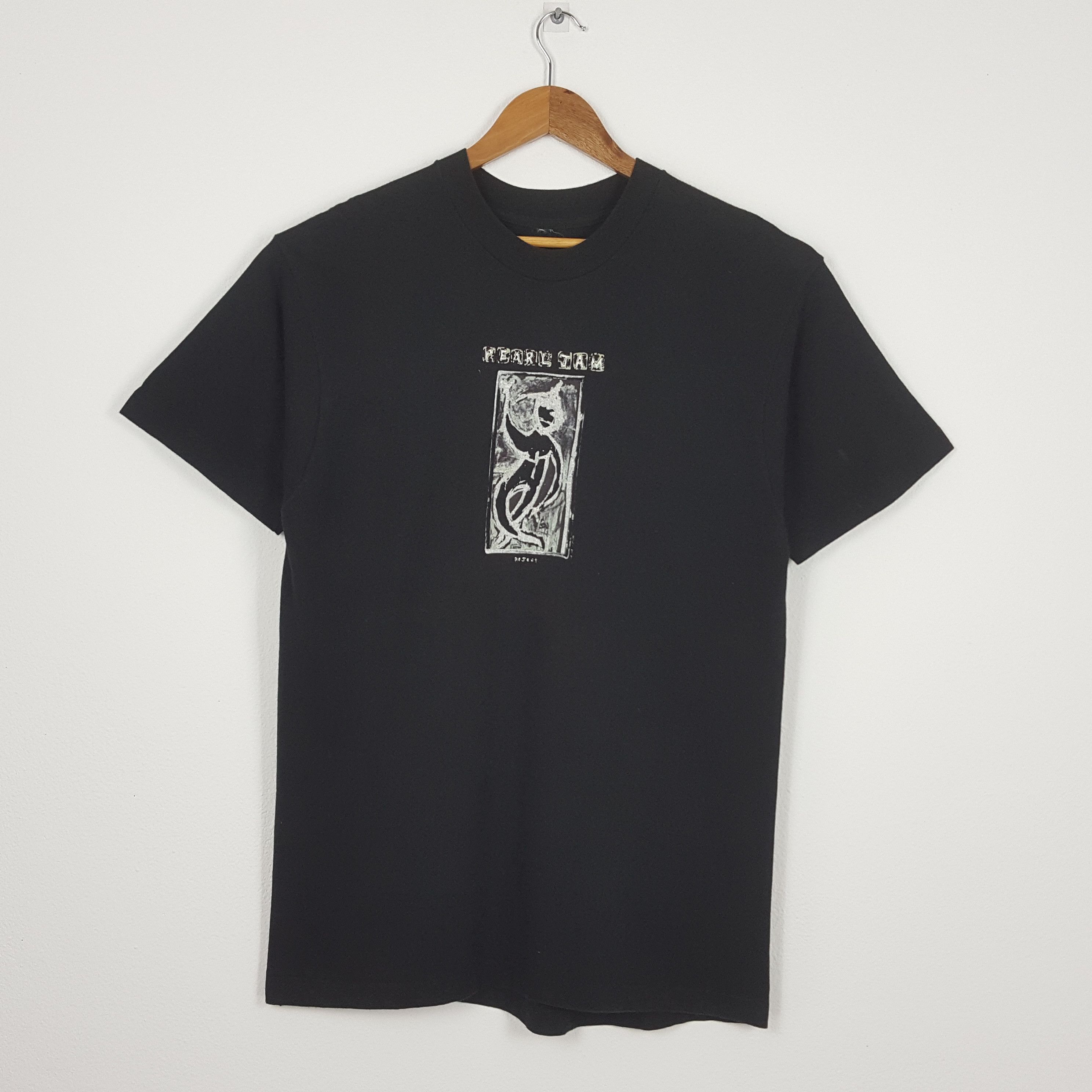 Vintage 90 S Pearl Jam American Rock Band Tour T Shirt Hoodie, Sweatshirt | FlexRushtees.com