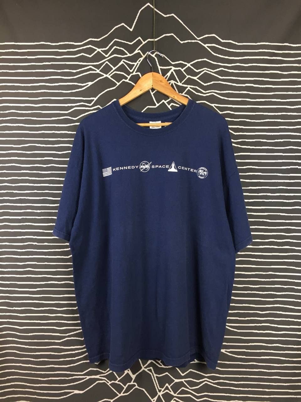Vintage Nasa Kennedy Space Center Apollo Tee