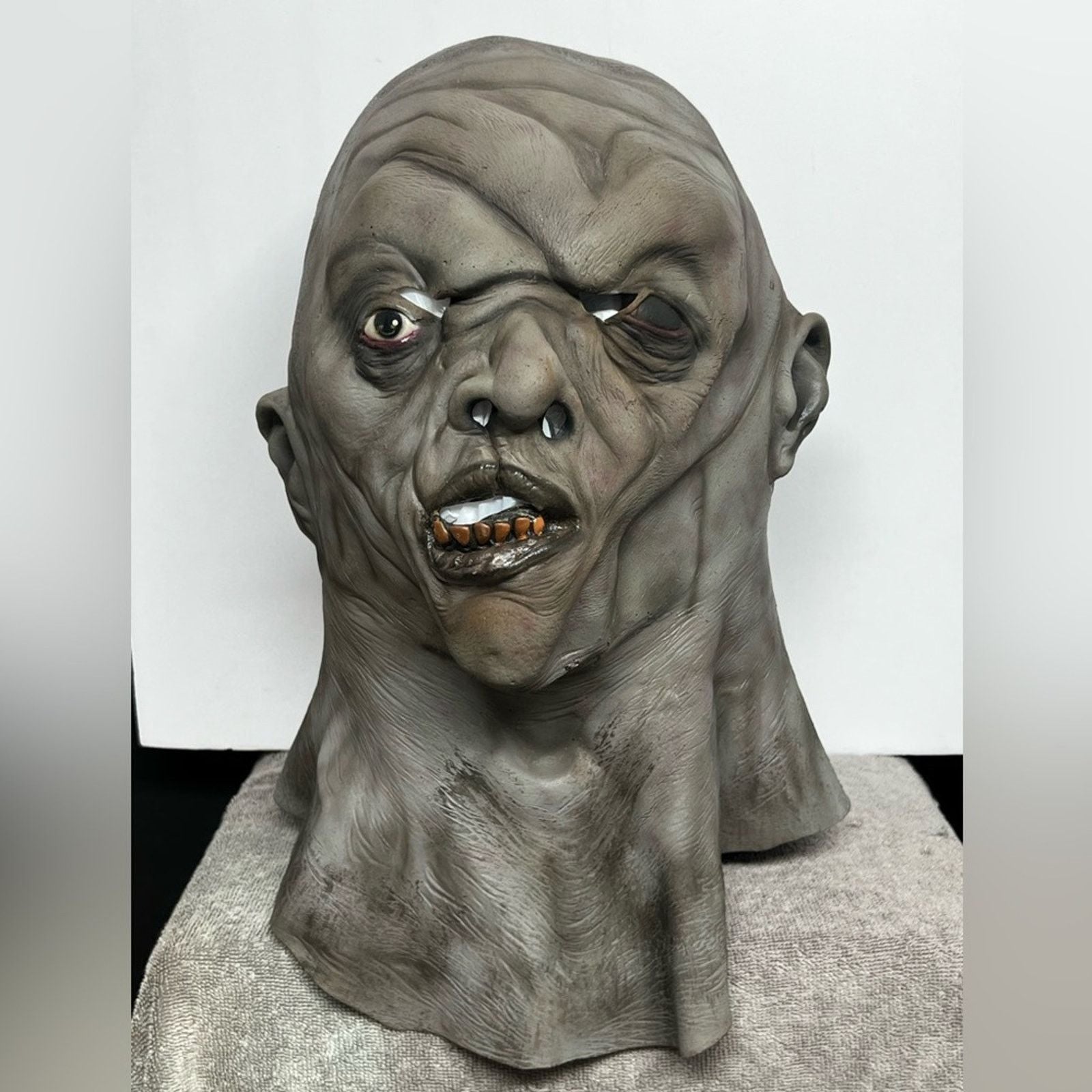 Other Friday The 13th Jason Vorhees Full Head Mask New Line Prod