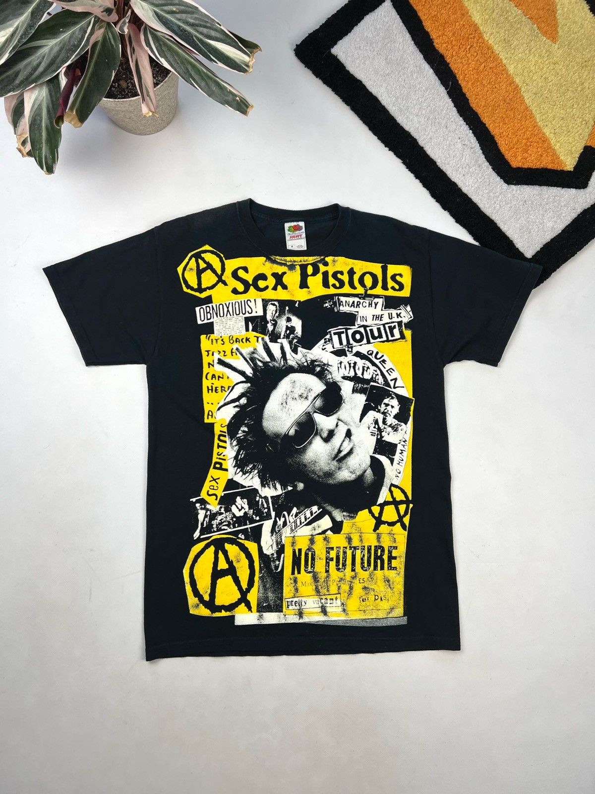 Vintage Vintagey2k Sex Pistols Tshirt Uk Punk Band Rare Tee Hoodie, Sweatshirt | FlexRushtees.com