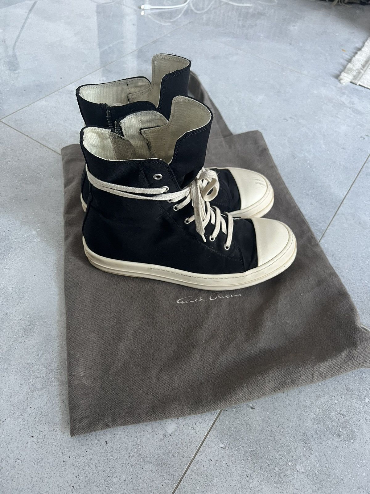 Owens Drkshdw Rick Owens Nylon Ramones T-Shirts, Hoodie, Sweatshirt | AU16VibeMintTees.com
