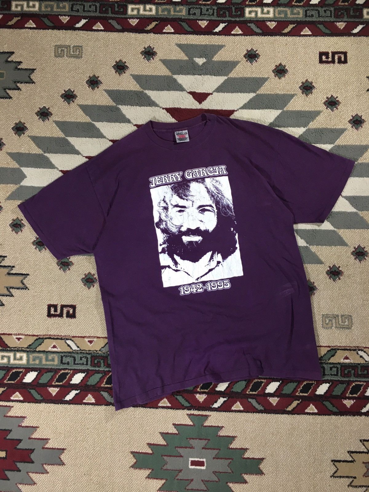 Grateful Dead 1995 Jerry Garcia Memorial Tee Hoodie, Sweatshirt | FlexRushtees.com