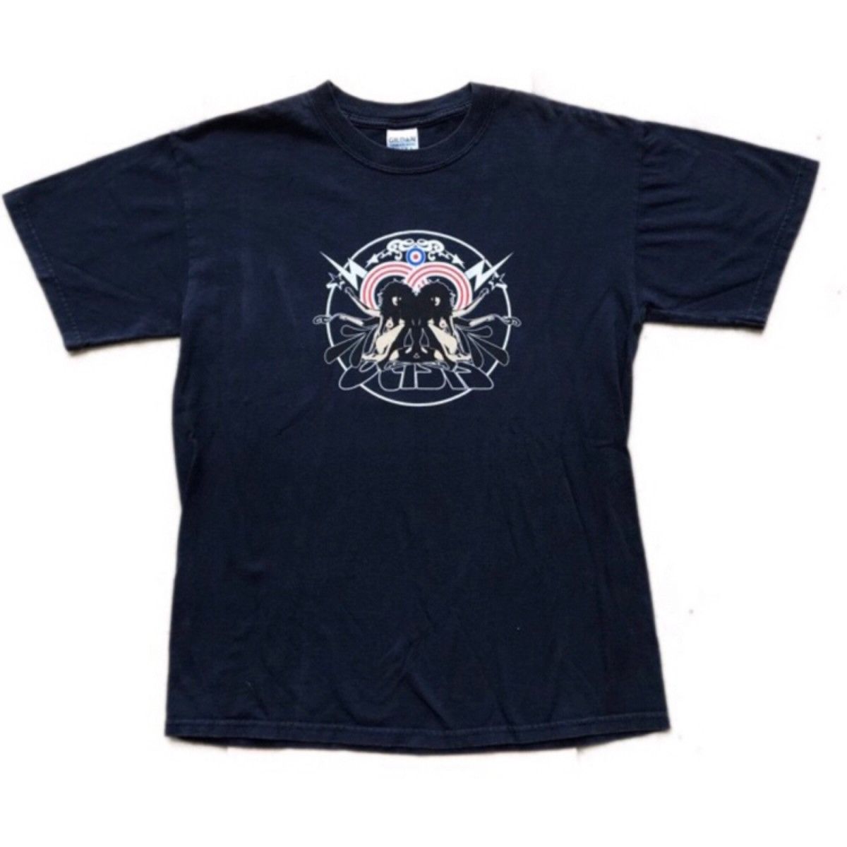 Gildan 2005 Oasis Tour Shirt Hoodie, Sweatshirt | FlexRushtees.com