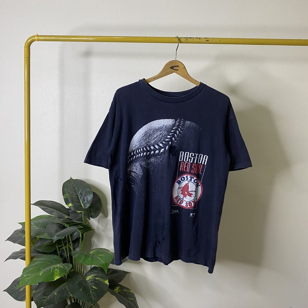 Salem Sportswear 1990s Boston Red Sox Mlb Baseball Distressed Tee