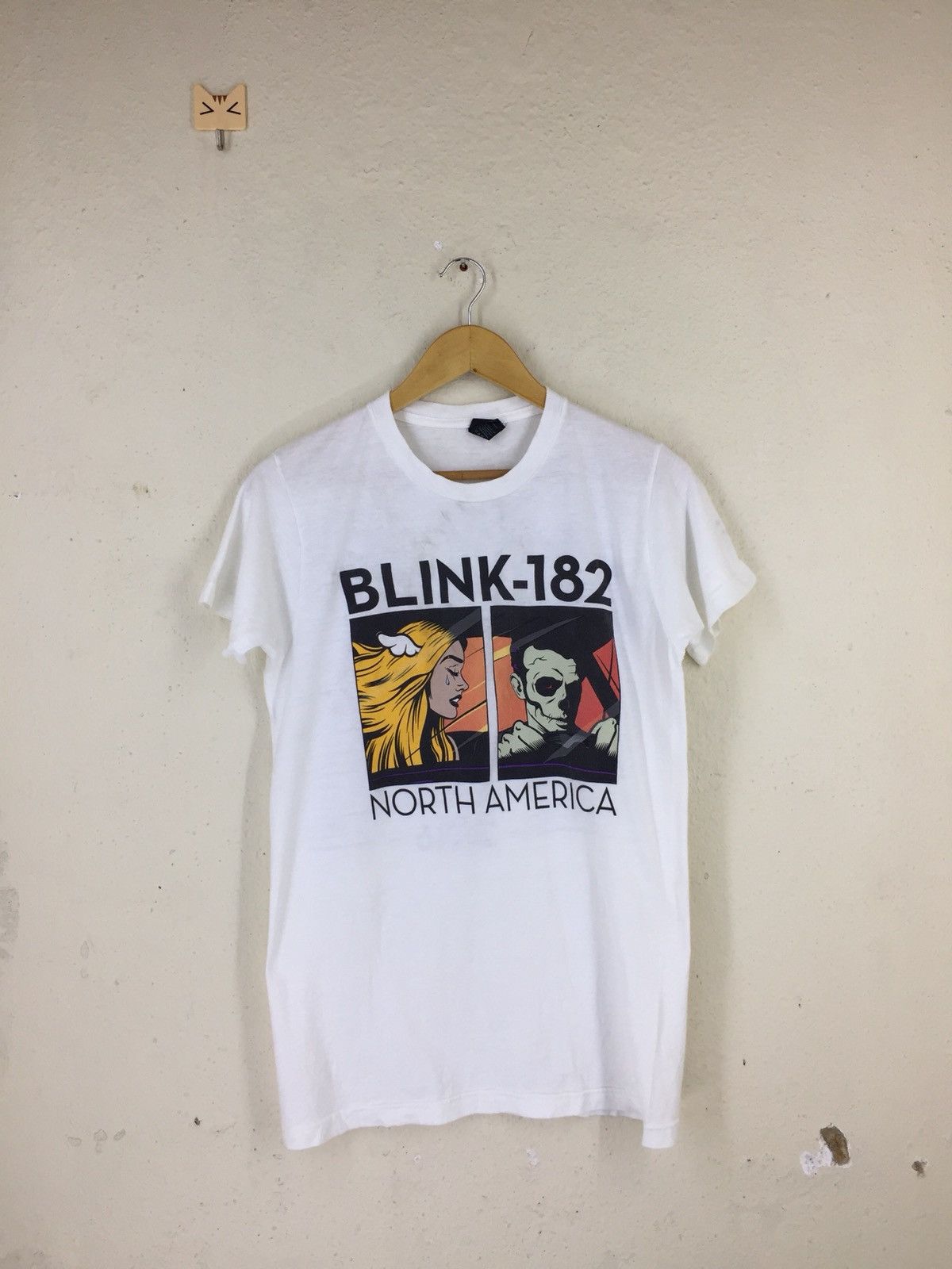 Tultex Blink 182 North American Tour 2016 Tees Hoodie, Sweatshirt | FlexRushtees.com