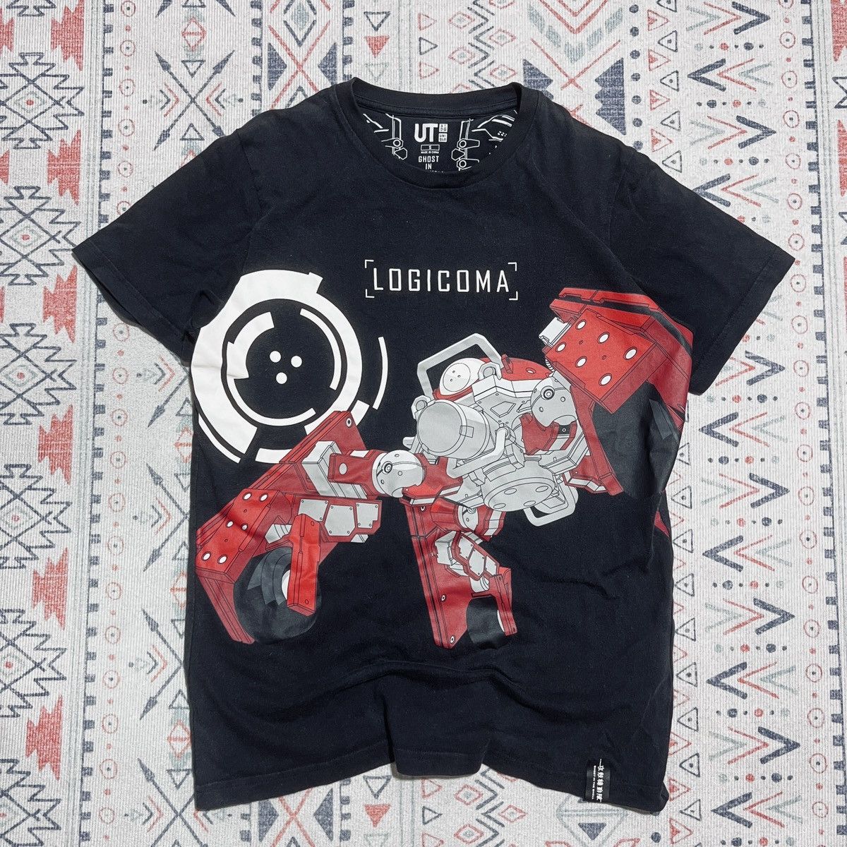 Uniqlo Ghost In The Shell Anime Machine Graphics T-Shirts, Hoodie, Sweatshirt | FlexRushtees.com