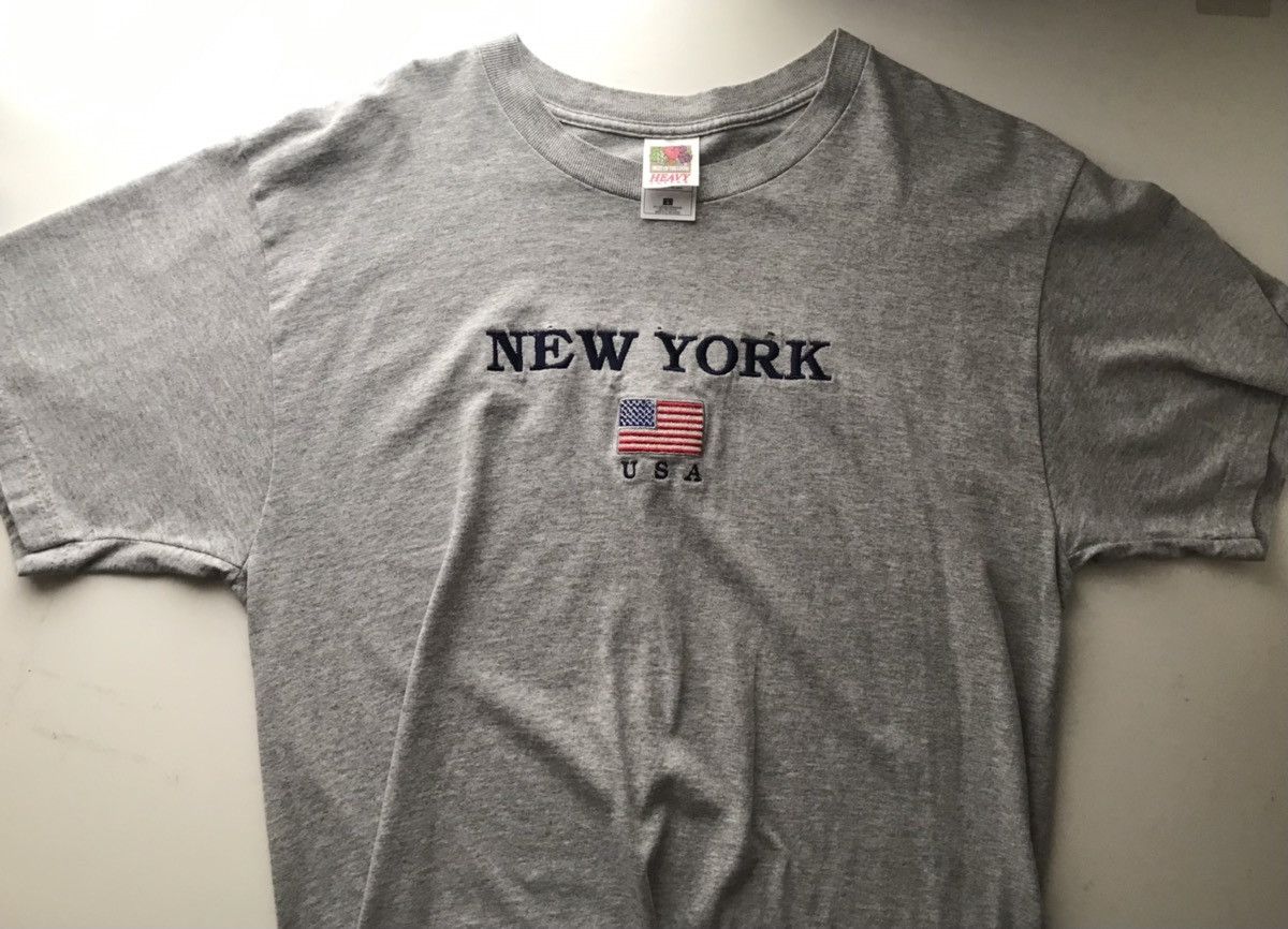Vintage Fruit Of The Loom Nyc Usa Embroidered Tee