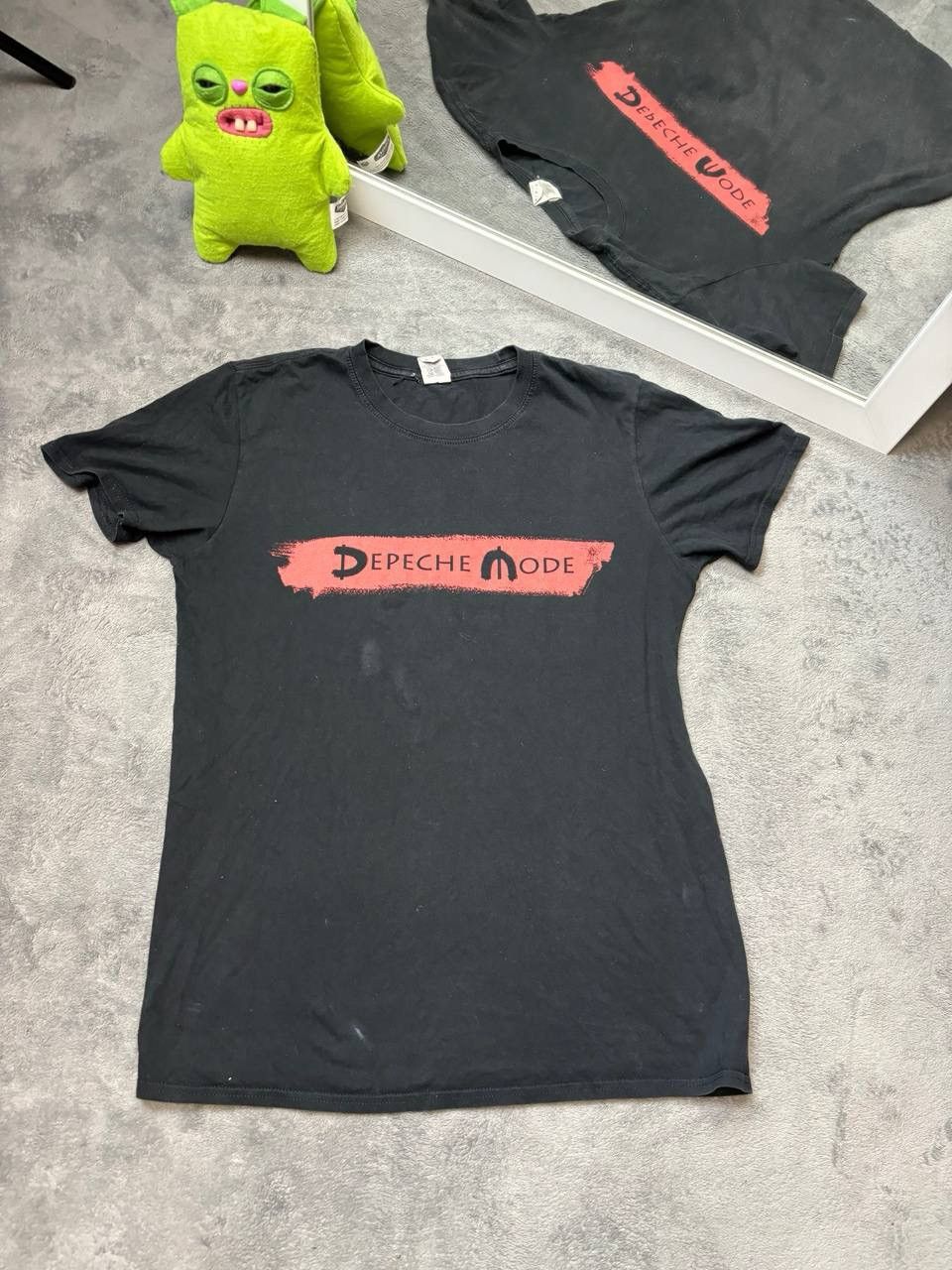 Vintage Depeche Mode Global Spirit Tour T Shirt 2017 Tee Y2k Hoodie, Sweatshirt | FlexRushtees.com