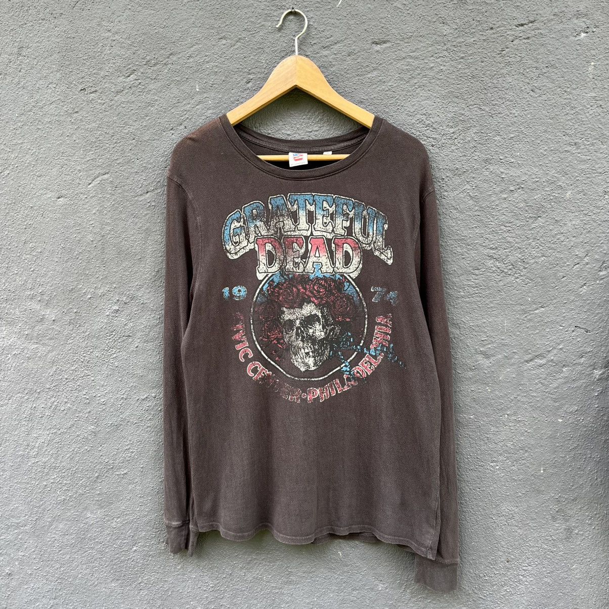 Grateful Dead Thrashed Faded Grateful Dead Long Sleeve Band Tee Hoodie, Sweatshirt | AU16VibeMintTees.com