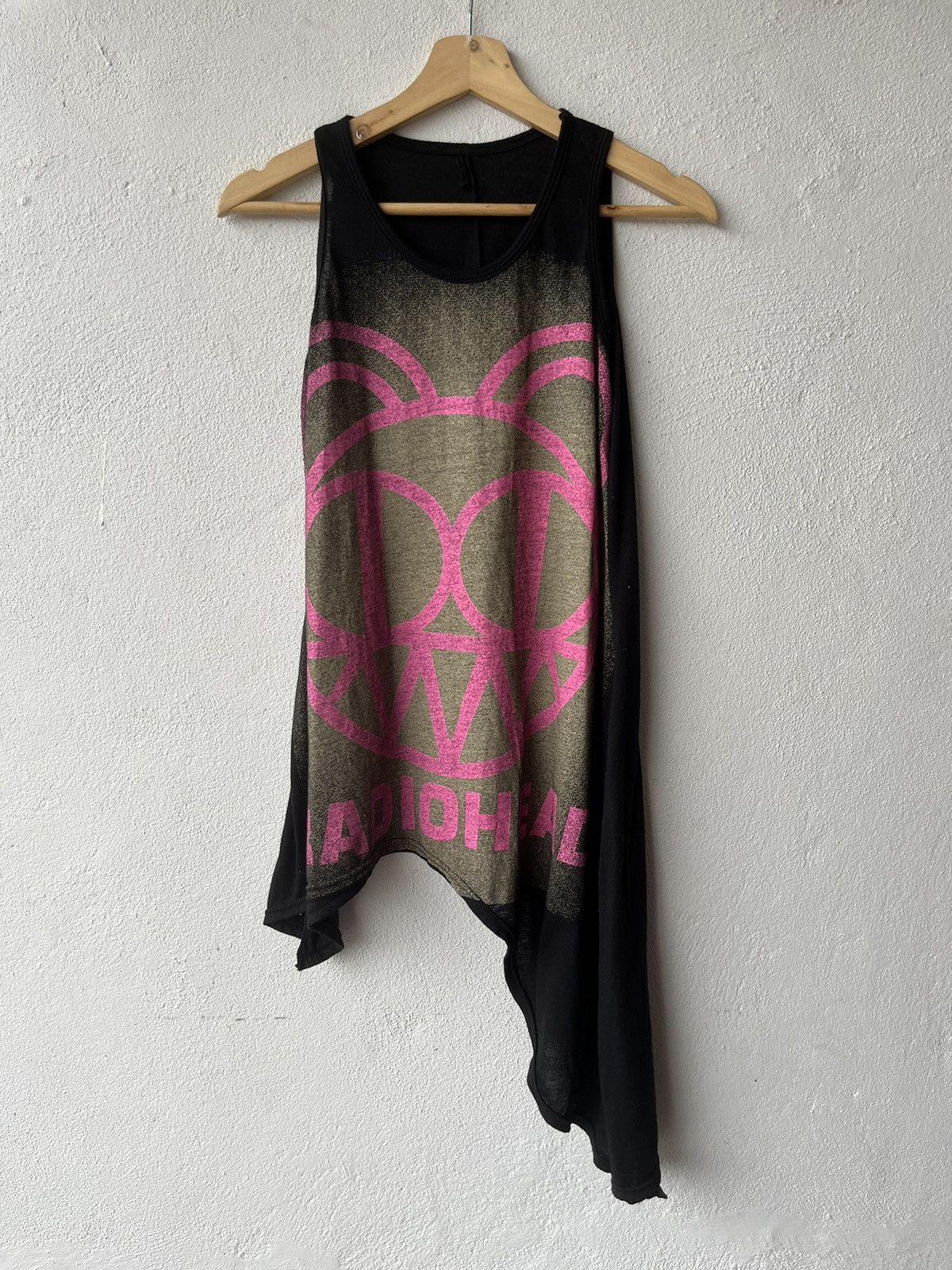Vintage Vtg Radiohead Tanktop T-Shirts, Hoodie, Sweatshirt | AU16VibeMintTees.com