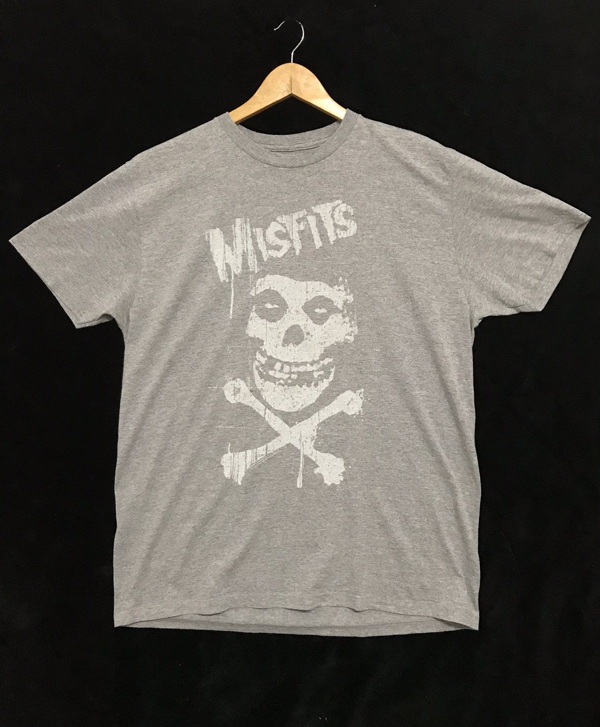 Misfits 2017 Underlicens To Bandmerch T-Shirts, Hoodie, Sweatshirt | FlexRushtees.com