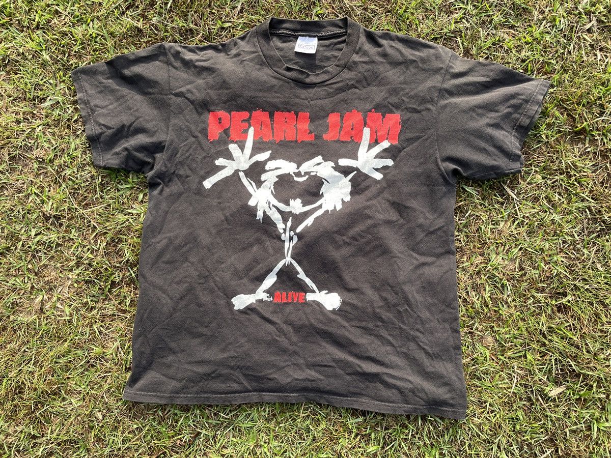 Band Tees Rare Vtg Pearl Jam Alive Shirt Hoodie, Sweatshirt | FlexRushtees.com