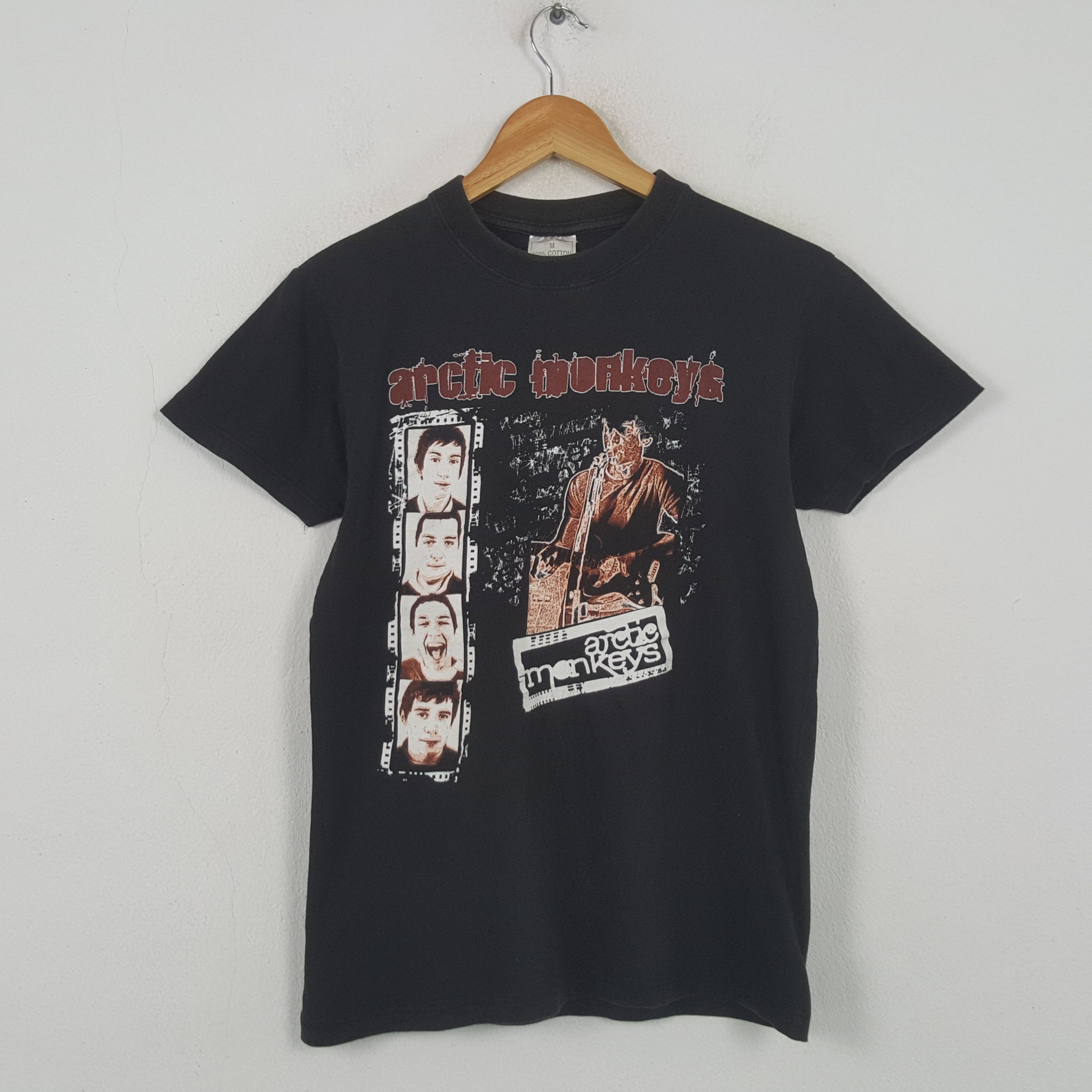 Band Tees Vintage Arctic Monkeys English Rock Band T Shirt 32 Hoodie, Sweatshirt | FlexRushtees.com