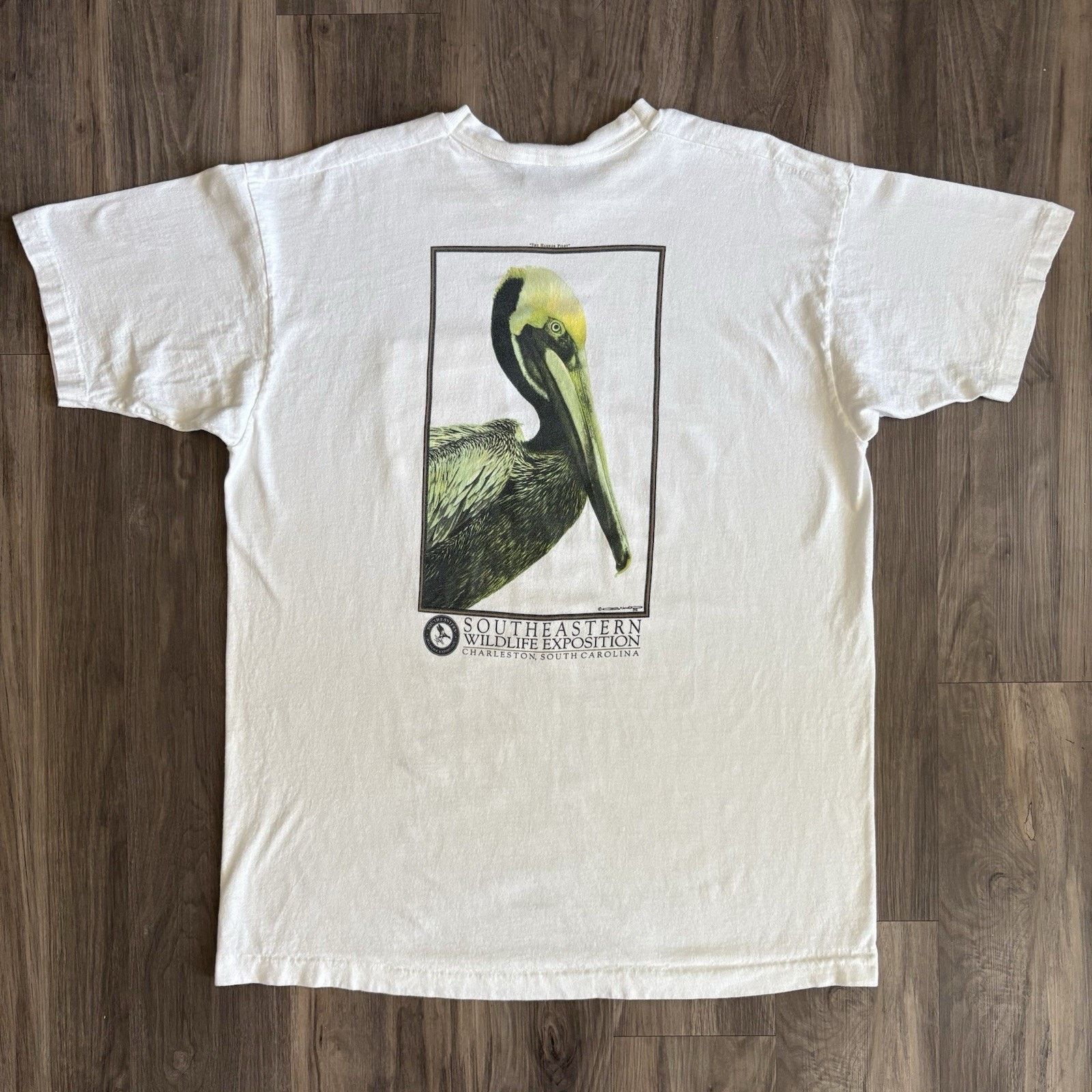 Vintage 1990s Bird Animal Nature Photography Graphic T Shirt Hoodie, Sweatshirt | FlexRushtees.com