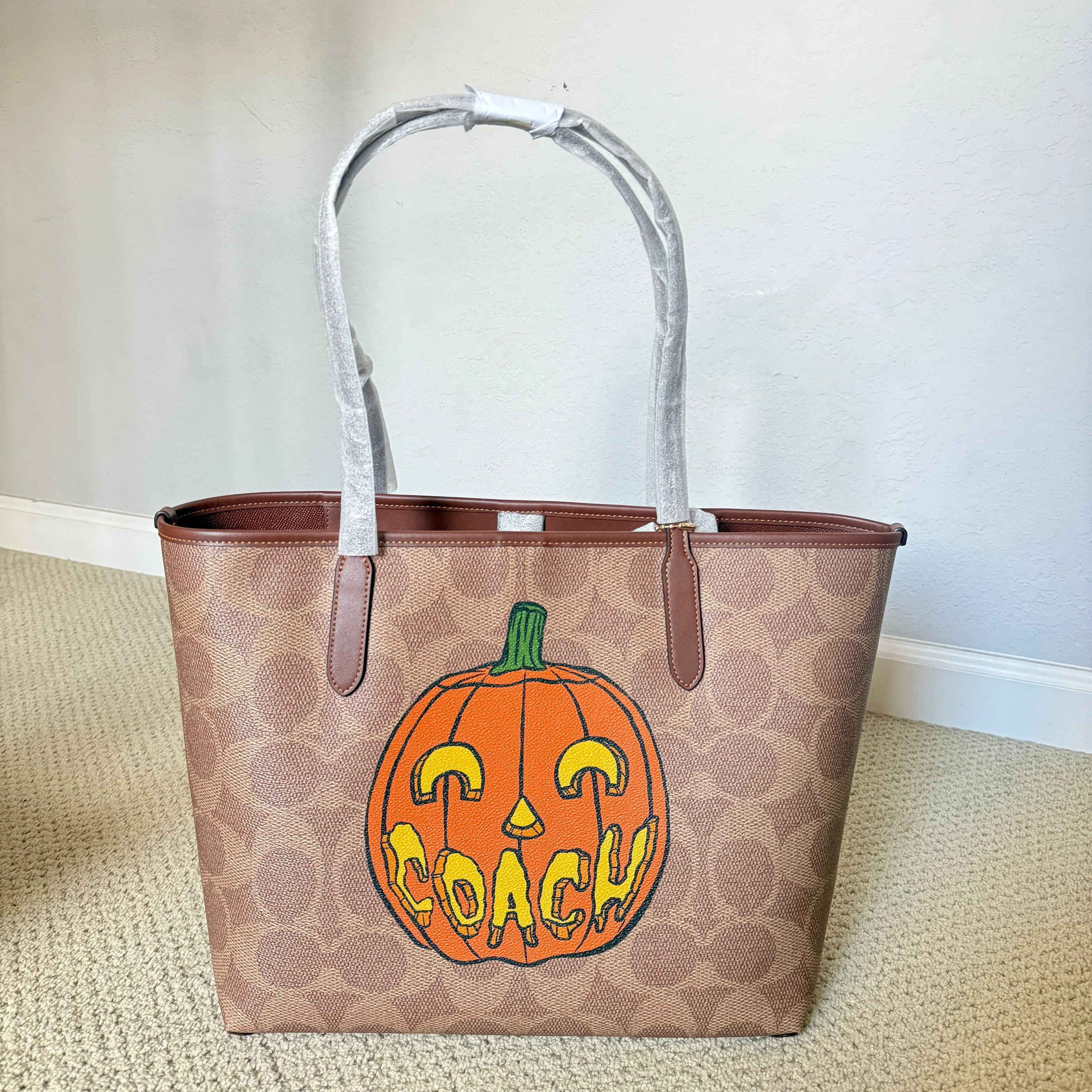 Coach City Tote Bag With Halloween Print Cce70
