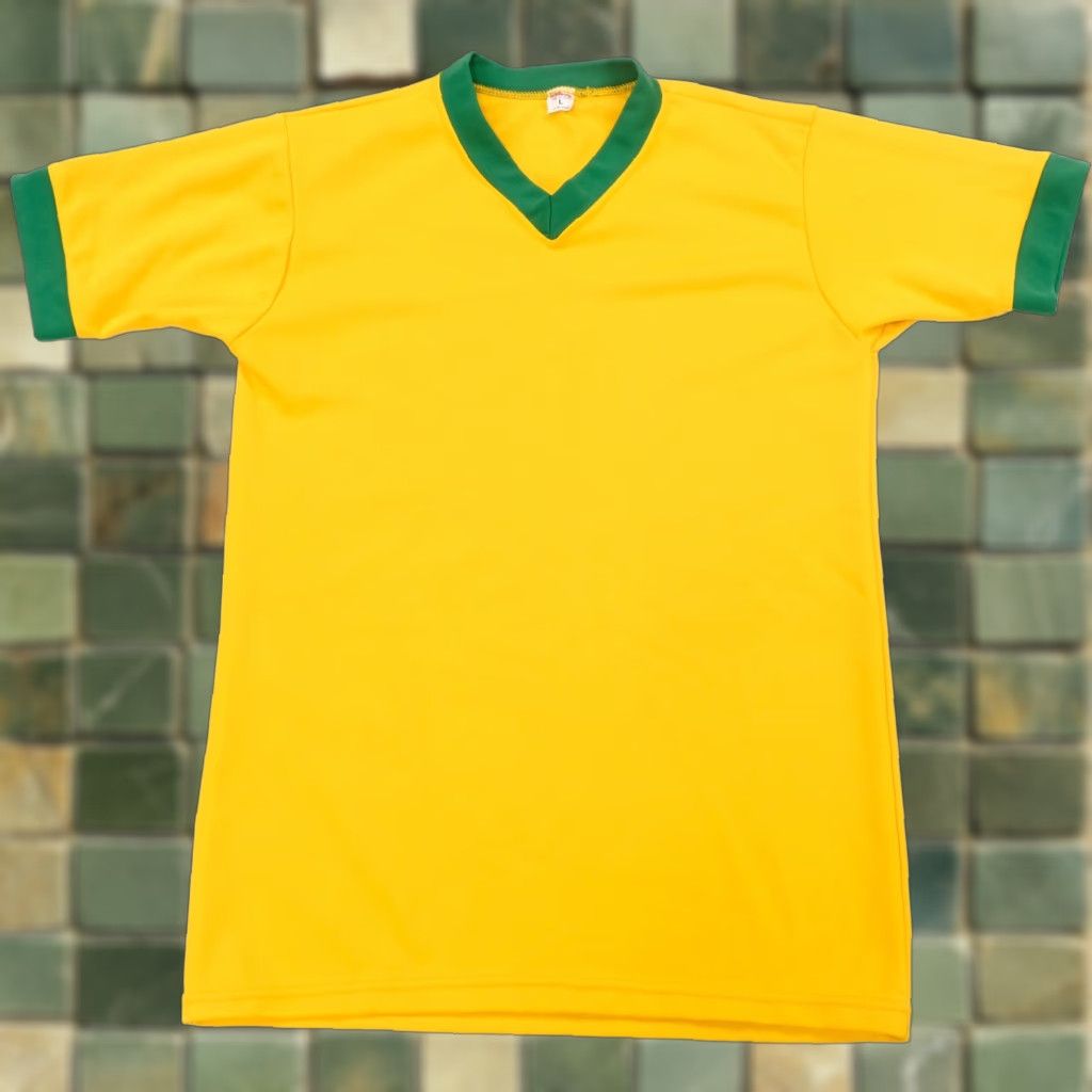 Vintage Wilson T Shirt Yellow Green Sz L Usa Made Two Tone V Neck Short Sleeve Mens Shirt 70s