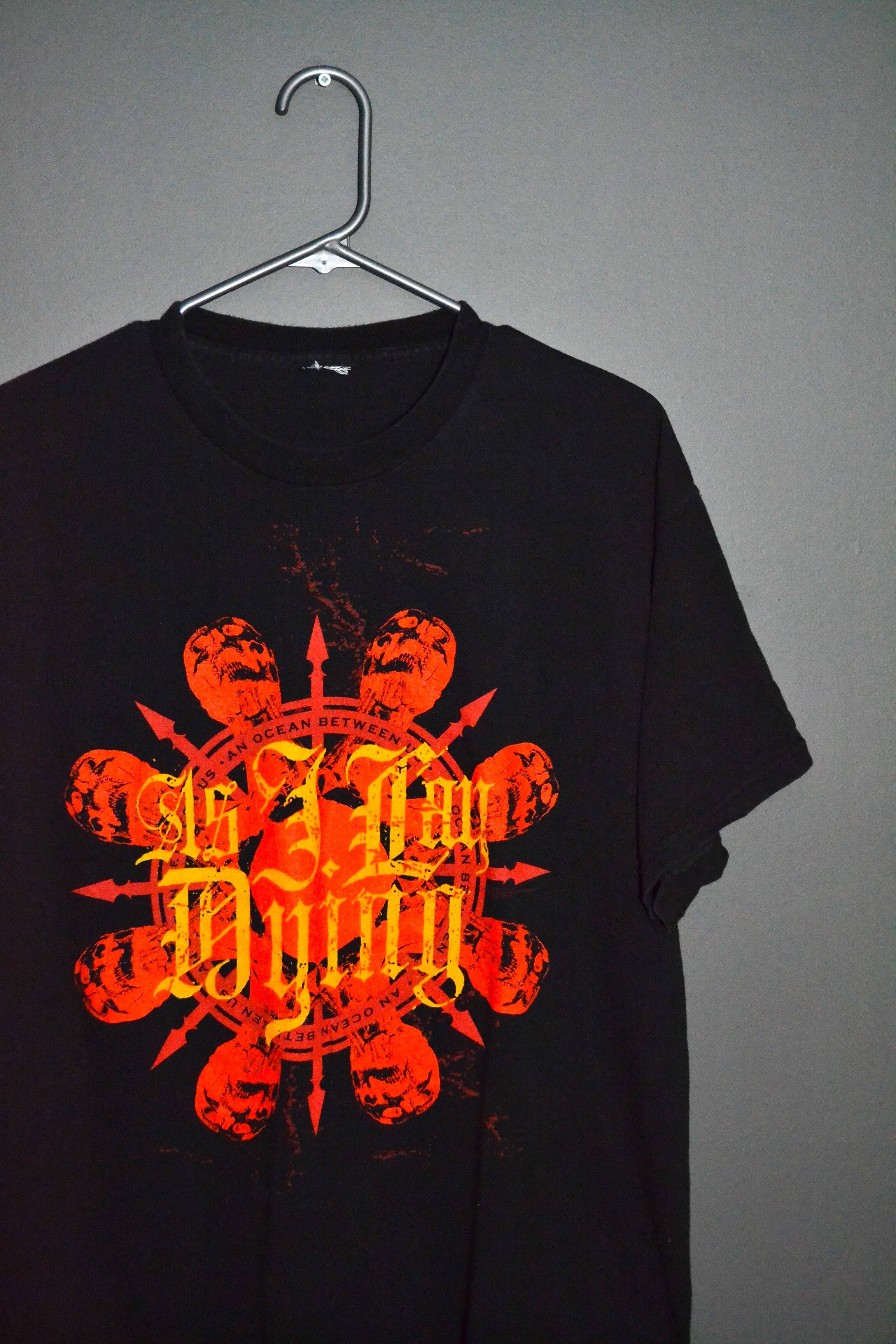 Band Tees As I Lay Dying An Ocean Between Us T Shirt 2007 M