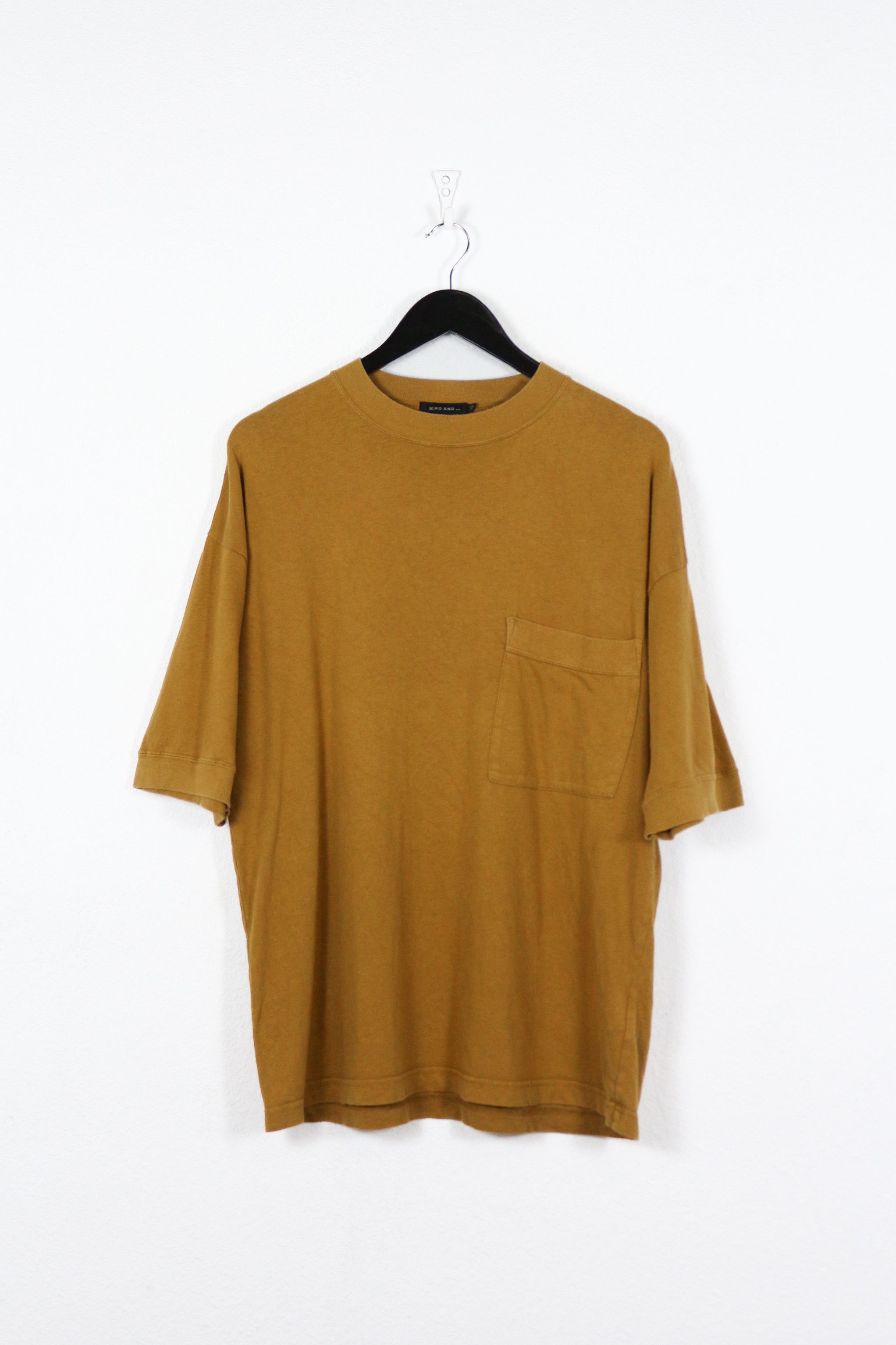 Nigo Niko And Japan Basic Beige Oversize Pocket Tee T Shirt Nz Hoodie, Sweatshirt | FlexRushtees.com