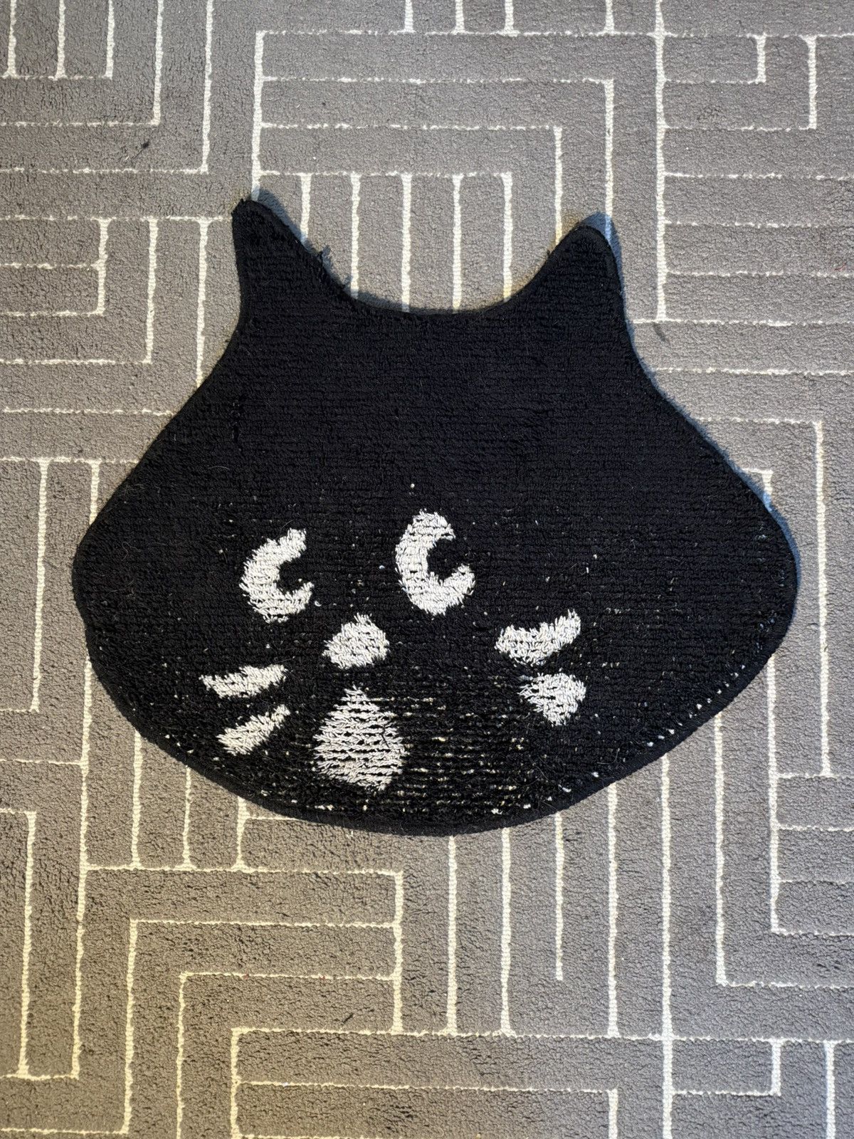 Net Ne Net Cat Rug
