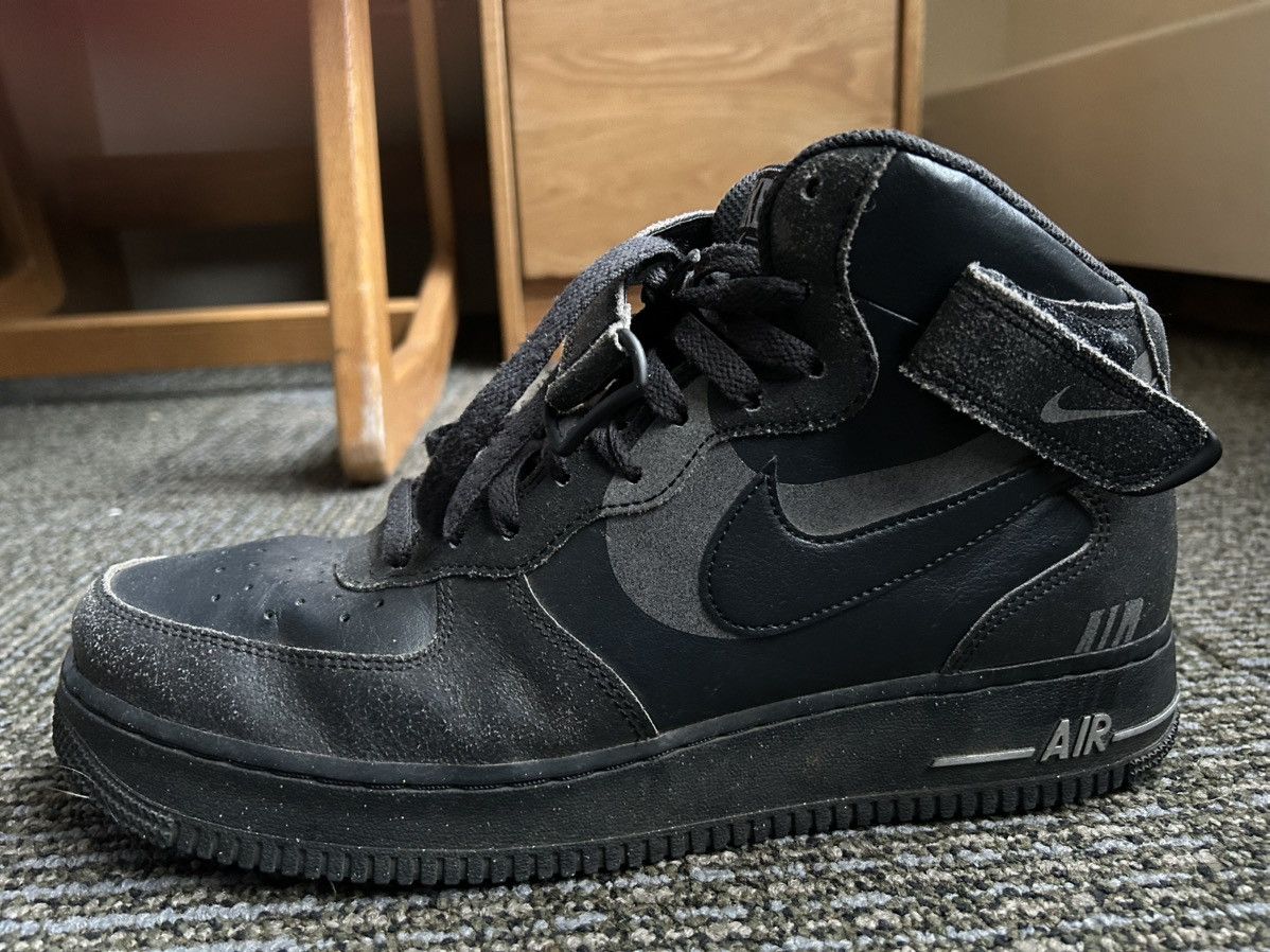 Vintage Halloween Edition Black Air Force 1 Mid