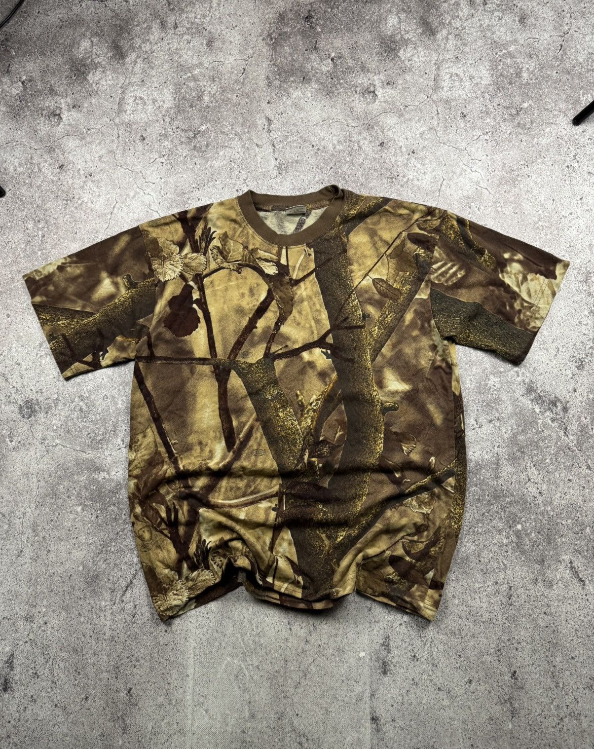 Vintage Realtree Camo T Shirt L Y2k Camouflage Japan Tee Hoodie, Sweatshirt | FlexRushtees.com