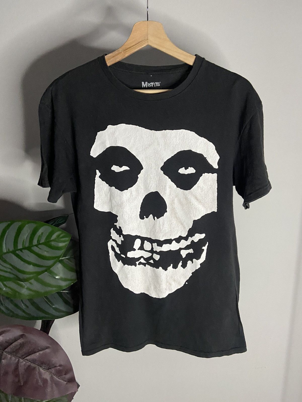 Vintage Misfits X Band Tees Hoodie, Sweatshirt | FlexRushtees.com